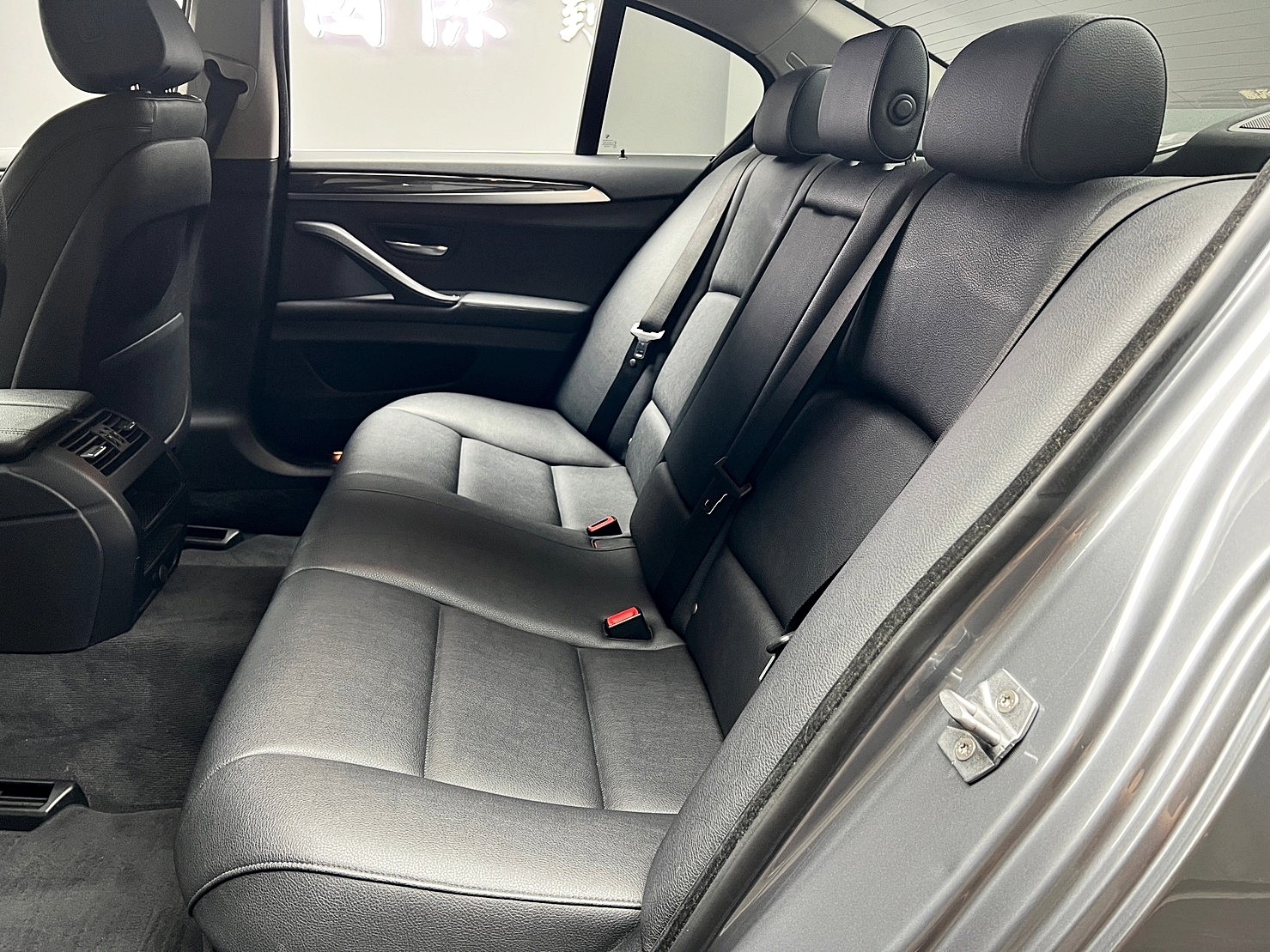 🔥2016 BMW F10 520d 柴油/雙前電動椅/HK音響🔥(225)【 阿龍中古車 0968-691-205】  第2張相片
