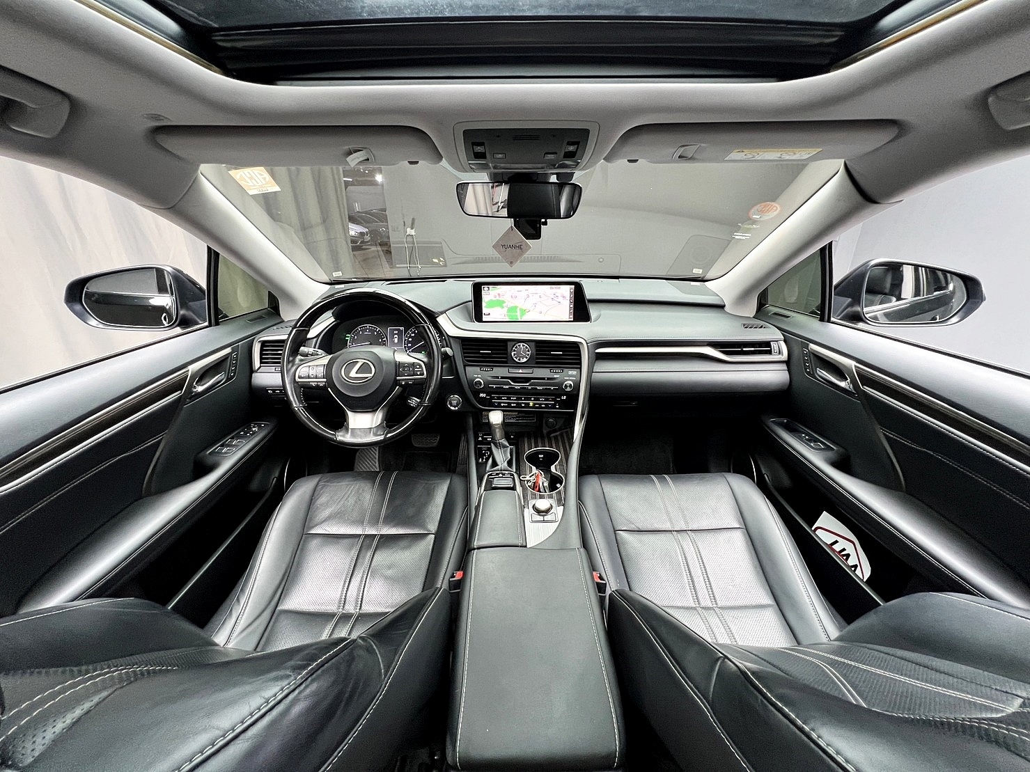 🔥2018式 LEXUS RX350 旗艦版 大滿配 ML音響 無線充電 🔥(244)【 阿龍中古車 0968-691-205】元禾國際 新北最大車庫 實車實價 認證車  第4張相片