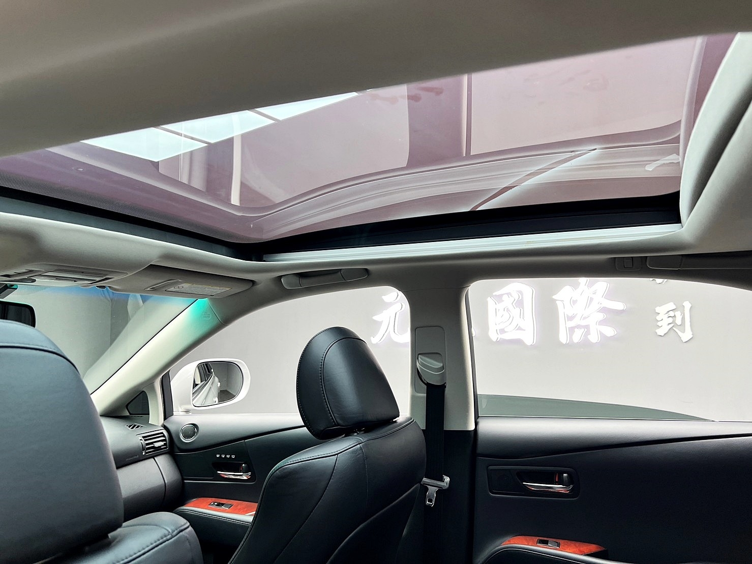🔥2012 RX450h 油電 記憶電動椅 電尾門 低里程 🔥(114)【 阿龍中古車 0968-691-205】元禾國際 新北最大車庫 實車實價 認證車  第3張相片