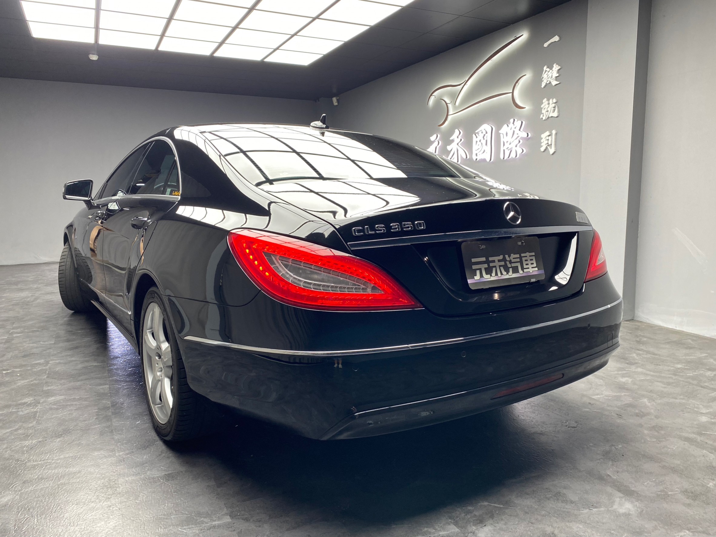 🔥2012 C218 BENZ CLS350 AMG V6 300匹馬力 全車鋁合金化轎跑 🔥(246)【 阿龍中古車 0968-691-205】元禾國際 新北最大車庫 實車實價 認證車  第9張相片
