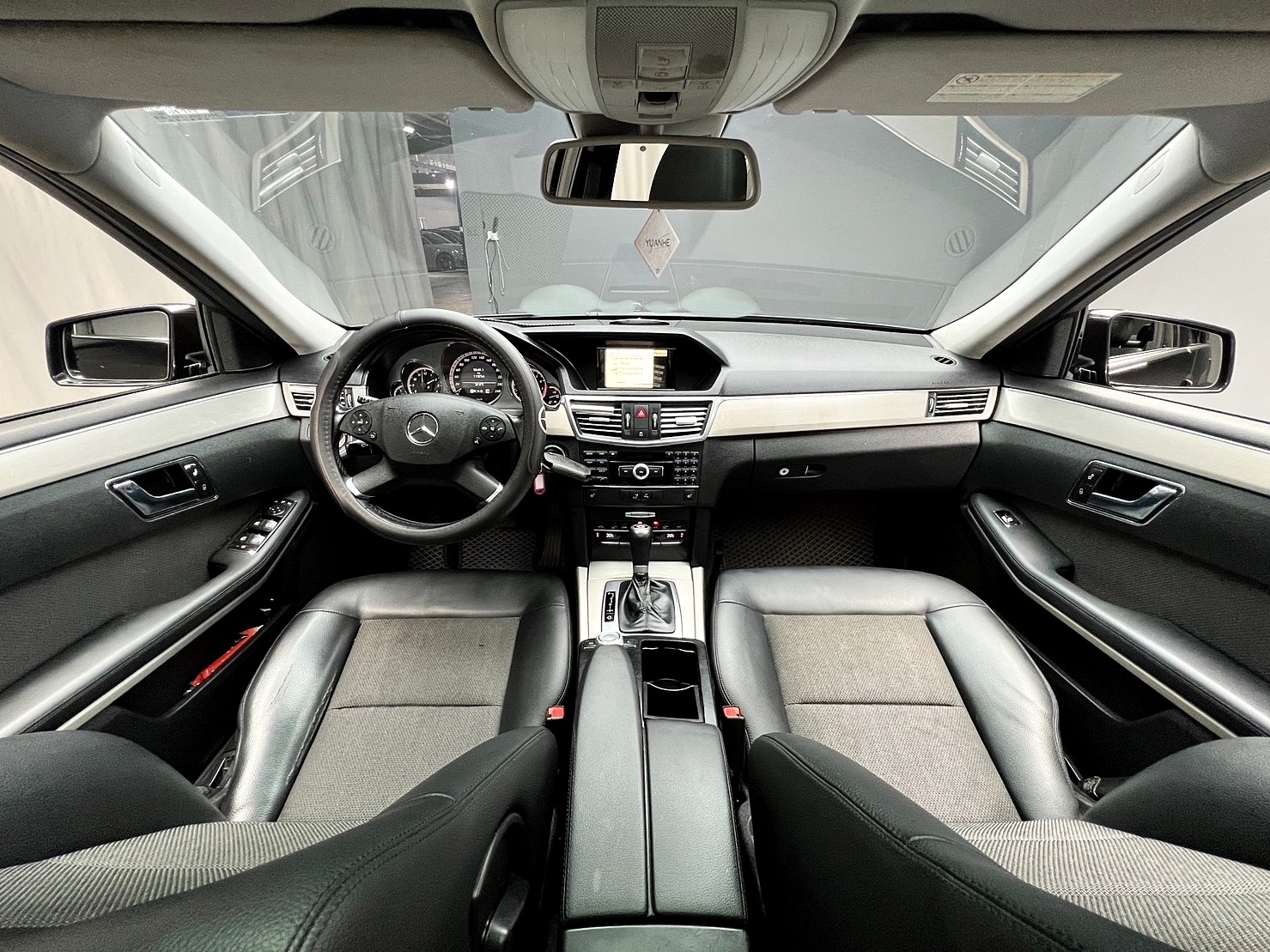 🔥2010式 W212  Benz E250 CGI Avantgarde 天窗 電熱椅 🔥(174)【 阿龍中古車 0968-691-205】元禾國際 新北最大車庫 實車實價 認證車  第3張相片