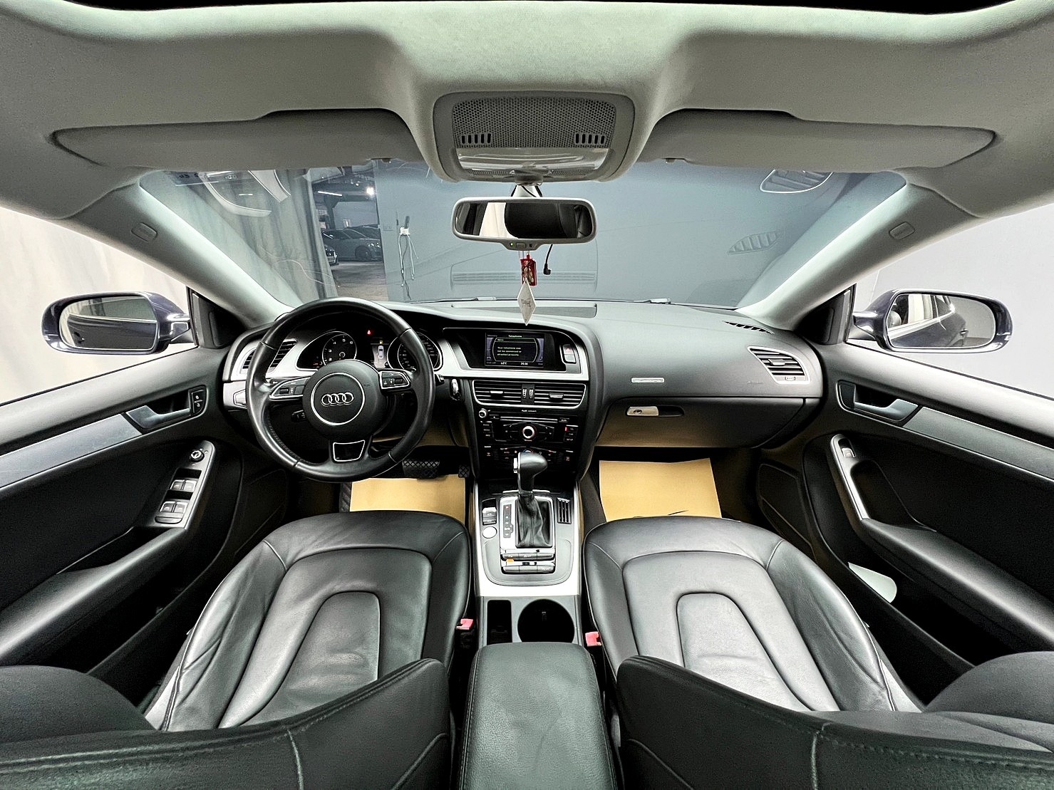 🔥2013 奧迪 AUDI A5 Sportback 2.0 TFSI quattro 五門 四驅 斜背 🔥(006)【 阿龍中古車 0968-691-205】元禾國際 新北最大車庫 實車實價 認證車  第3張相片