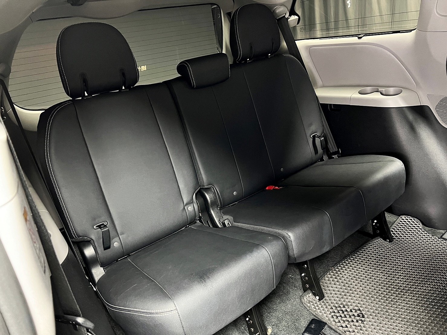 🔥2018 Toyota Sienna 3.5 SE 八人座 ACC跟車 雙電滑門 電尾門 🔥(123)【 阿龍中古車 0968-691-205】元禾國際 新北最大車庫 實車實價 認證車  第3張相片