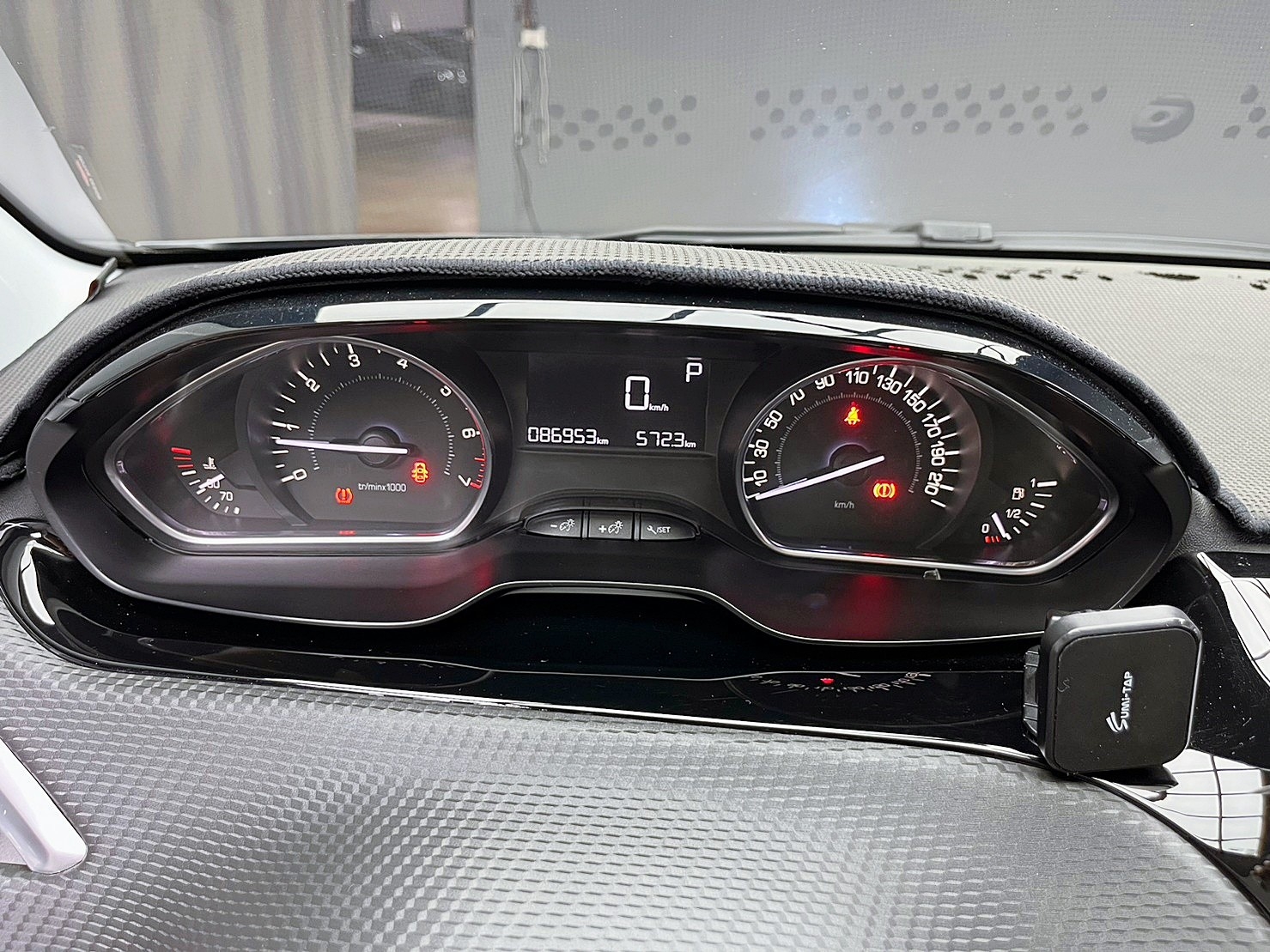 🔥2016 Peugeot 寶獅 208 PureTech Allure AT 超省油 掀背 🔥(187)【 阿龍中古車 0968-691-205】元禾國際 新北最大車庫 實車實價 認證車  第6張相片