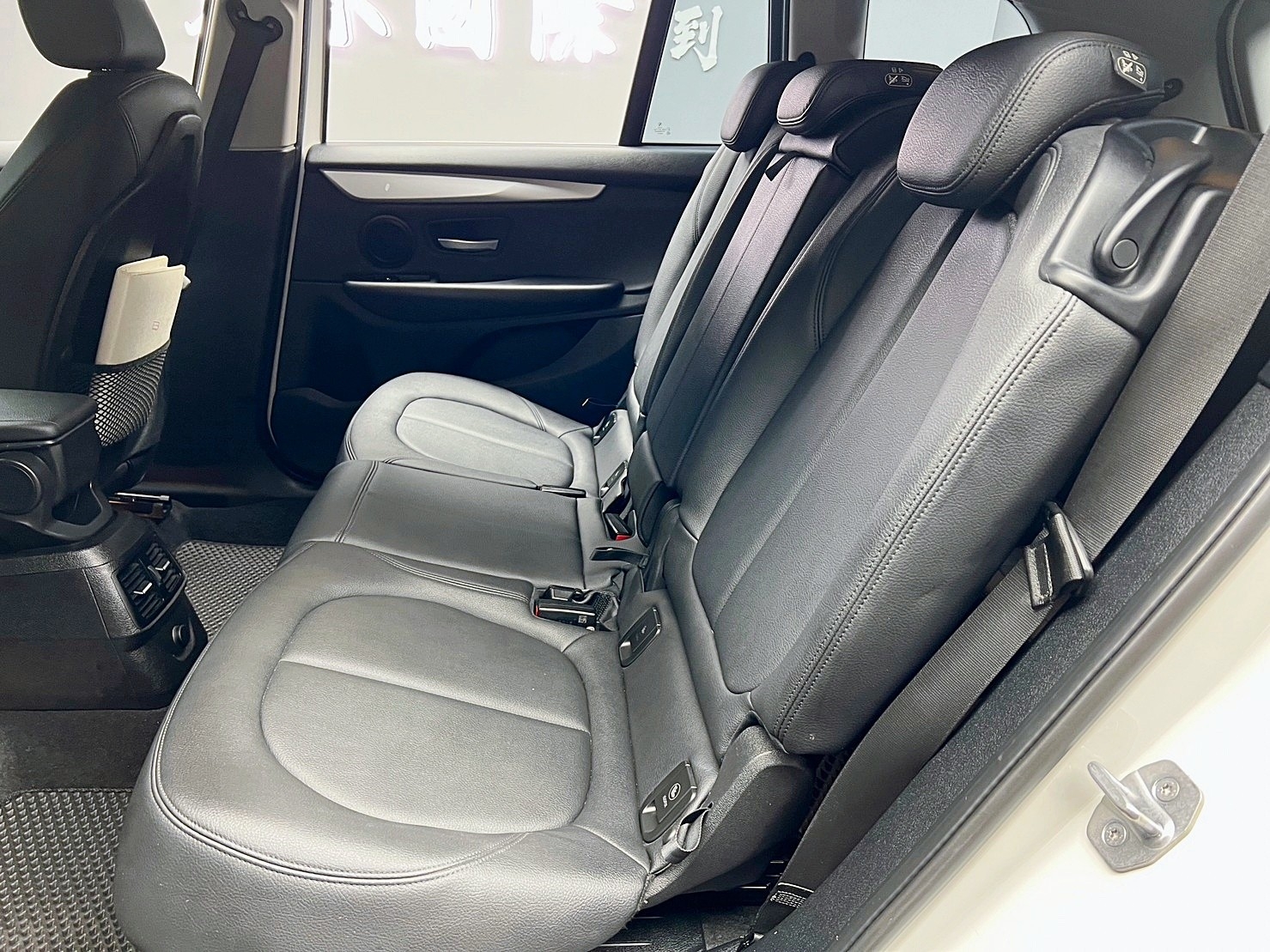 🔥2016 F46 BMW 218d Gran Tourer 柴油 七人座 🔥(158)【 阿龍中古車 0968-691-205】元禾國際 新北最大車庫 實車實價 認證車  第2張相片