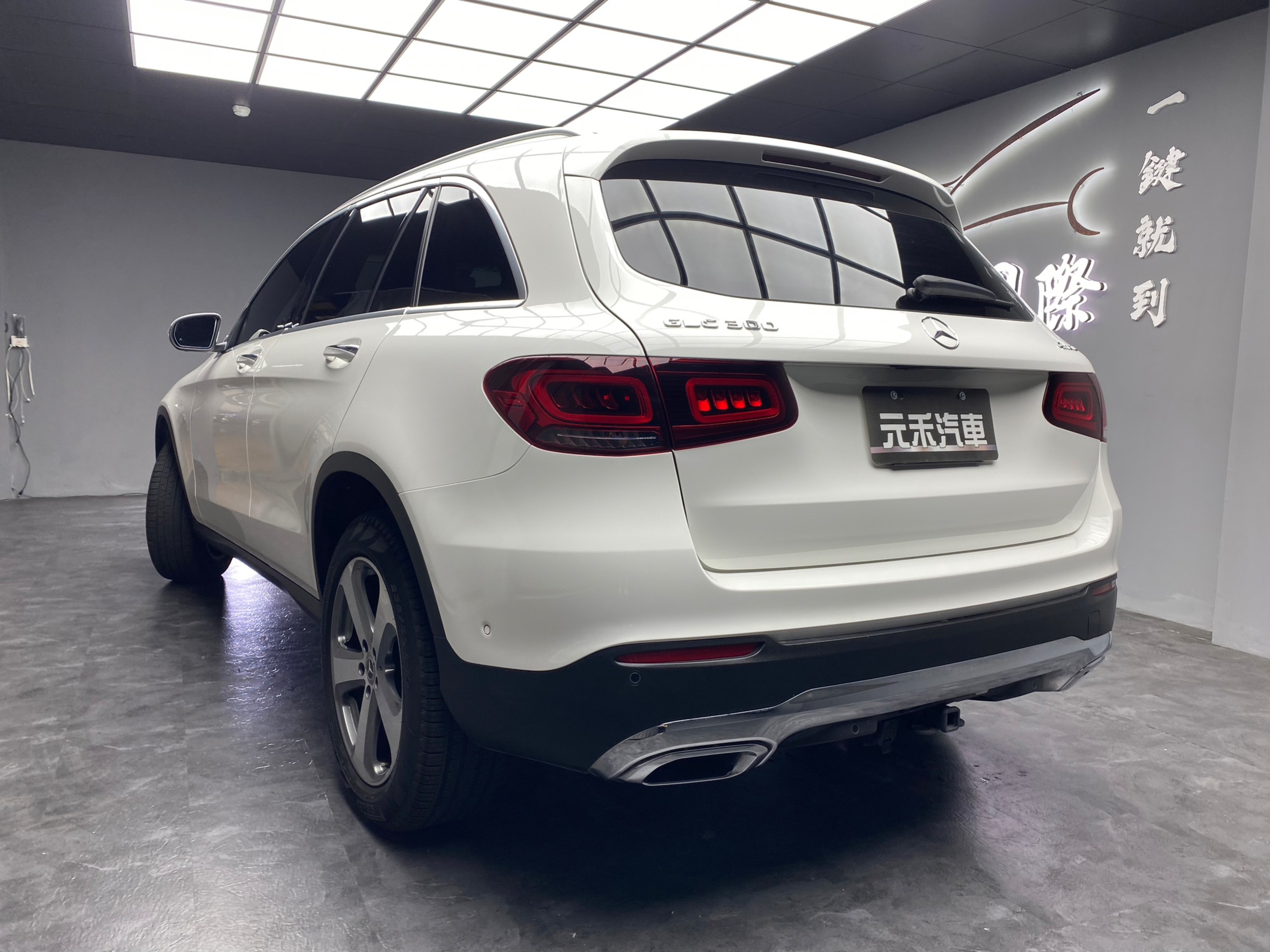 🔥2020 小改款 X253 BENZ GLC300 4MATIC ACC跟車 環景 CarPlay 氣氛燈 🔥(125)【 阿龍中古車 0968-691-205】元禾國際 新北最大車庫 實車實價 認證車  第9張相片
