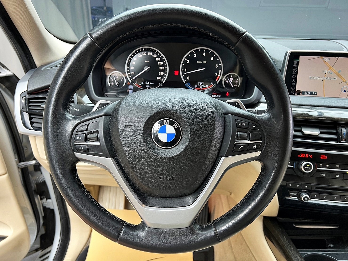 🔥2014 F15 BMW X5 米內裝 四驅 雙電動椅 電尾門 🔥(142)【 阿龍中古車 0968-691-205】元禾國際 新北最大車庫 實車實價 認證車  第8張相片