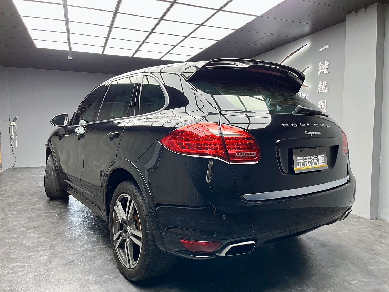🔥2013 保時捷 凱燕 Porsche Cayenne Tiptronic 3.6 汽油 🔥(144)【 阿龍中古車 0968-691-205】元禾國際 新北最大車庫 實車實價 認證車  第3張相片