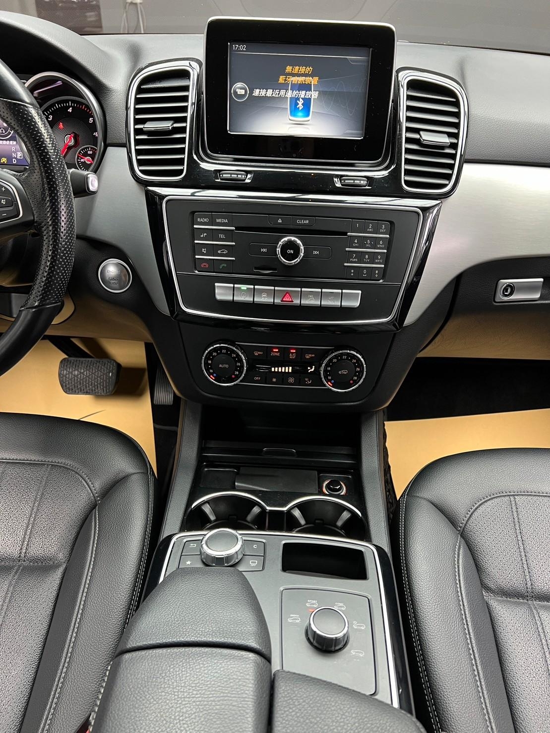 🔥2016 W166 GLE250d 4MATIC 環景 電尾門 超好車況 🔥(017)【 阿龍中古車 0968-691-205】元禾國際 新北最大車庫 實車實價 認證車  第4張相片