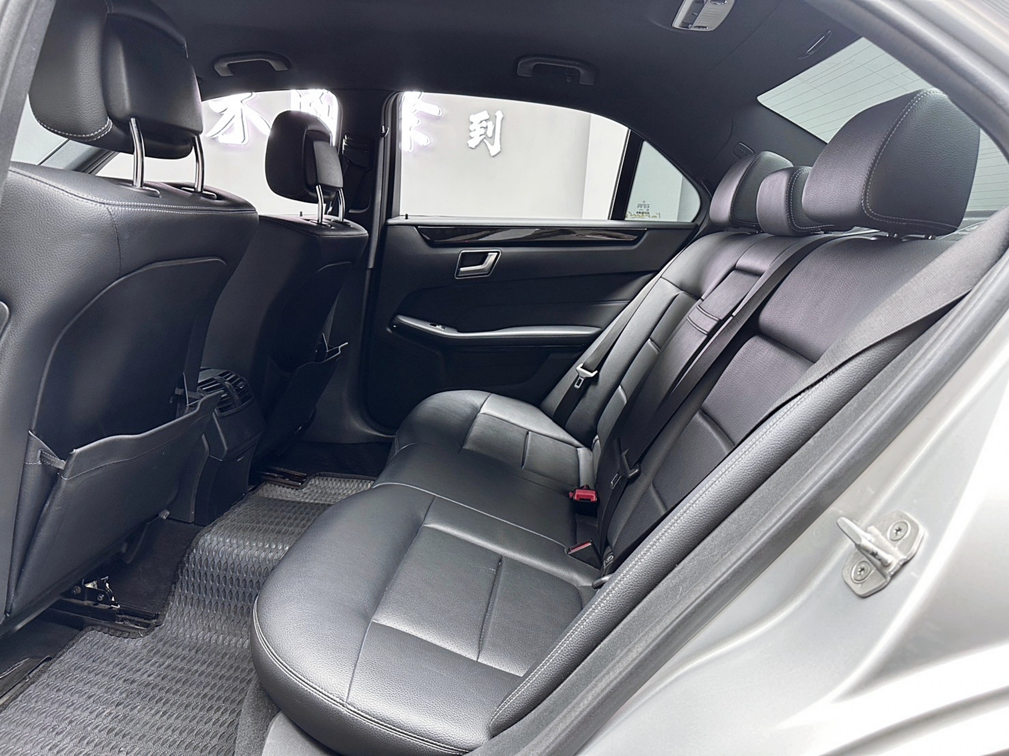 🔥2013 W212 小改款 Benz E220 CDI 雙電動記憶椅 🔥(058)【 阿龍中古車 0968-691-205】元禾國際 新北最大車庫 實車實價 認證車  第2張相片