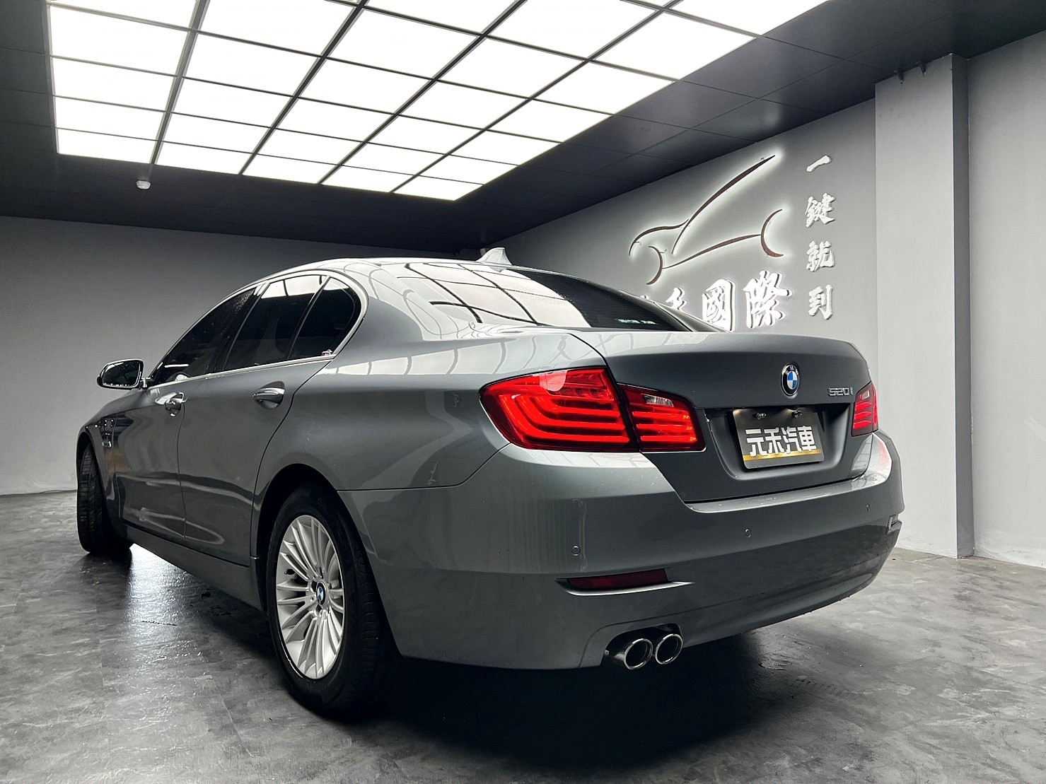 🔥2015 BMW F10 520i 電動記憶椅 電尾門 270度 環景 🔥(237)【 阿龍中古車 0968-691-205】元禾國際 新北最大車庫 實車實價 認證車  第2張相片