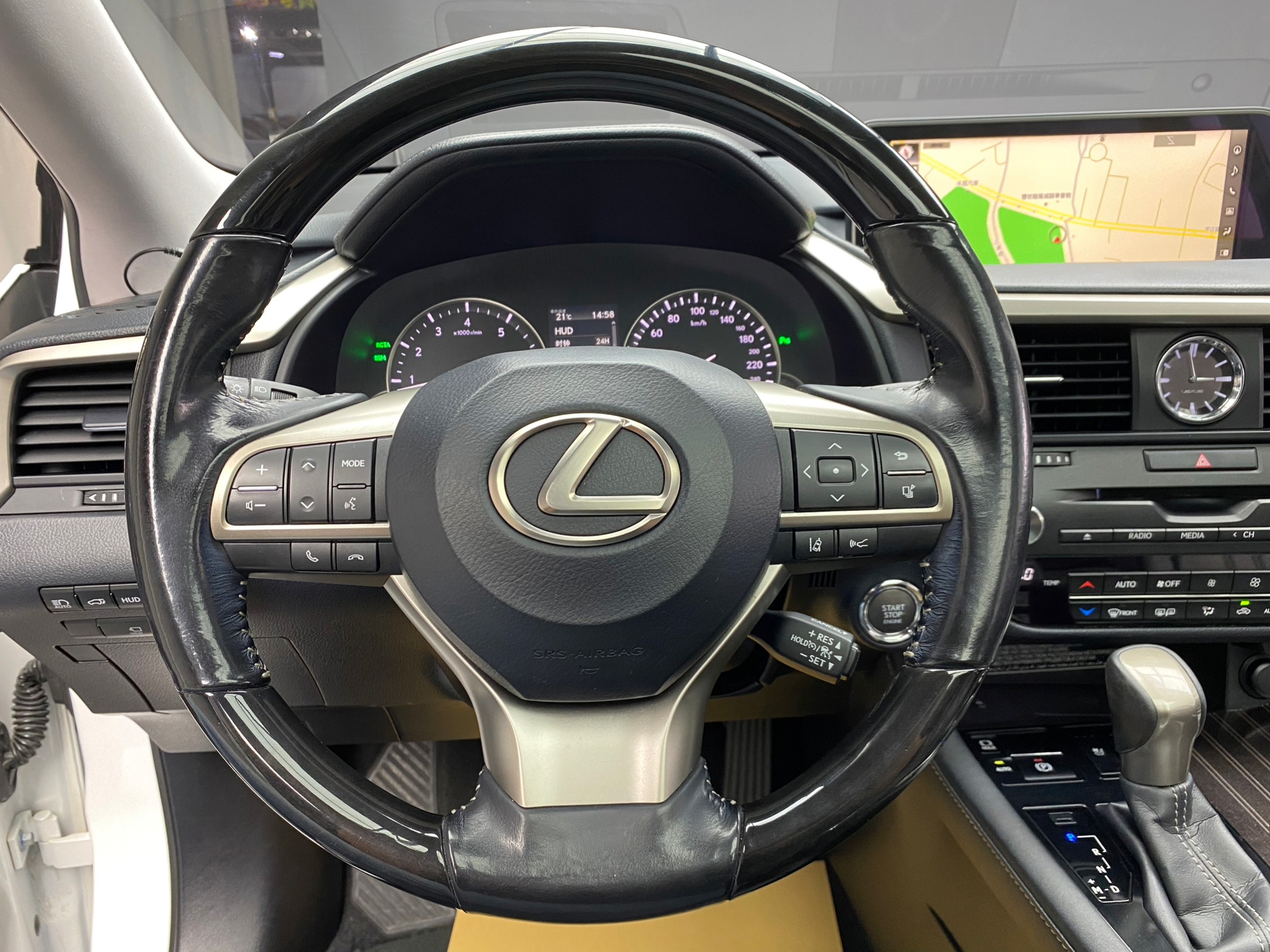 🔥2016 Lexus RX350 旗艦版 ACC跟車 環景 雙前通風椅 無線充電座 ML音響 🔥(202)【 阿龍中古車 0968-691-205】元禾國際 新北最大車庫 實車實價 認證車  第4張相片