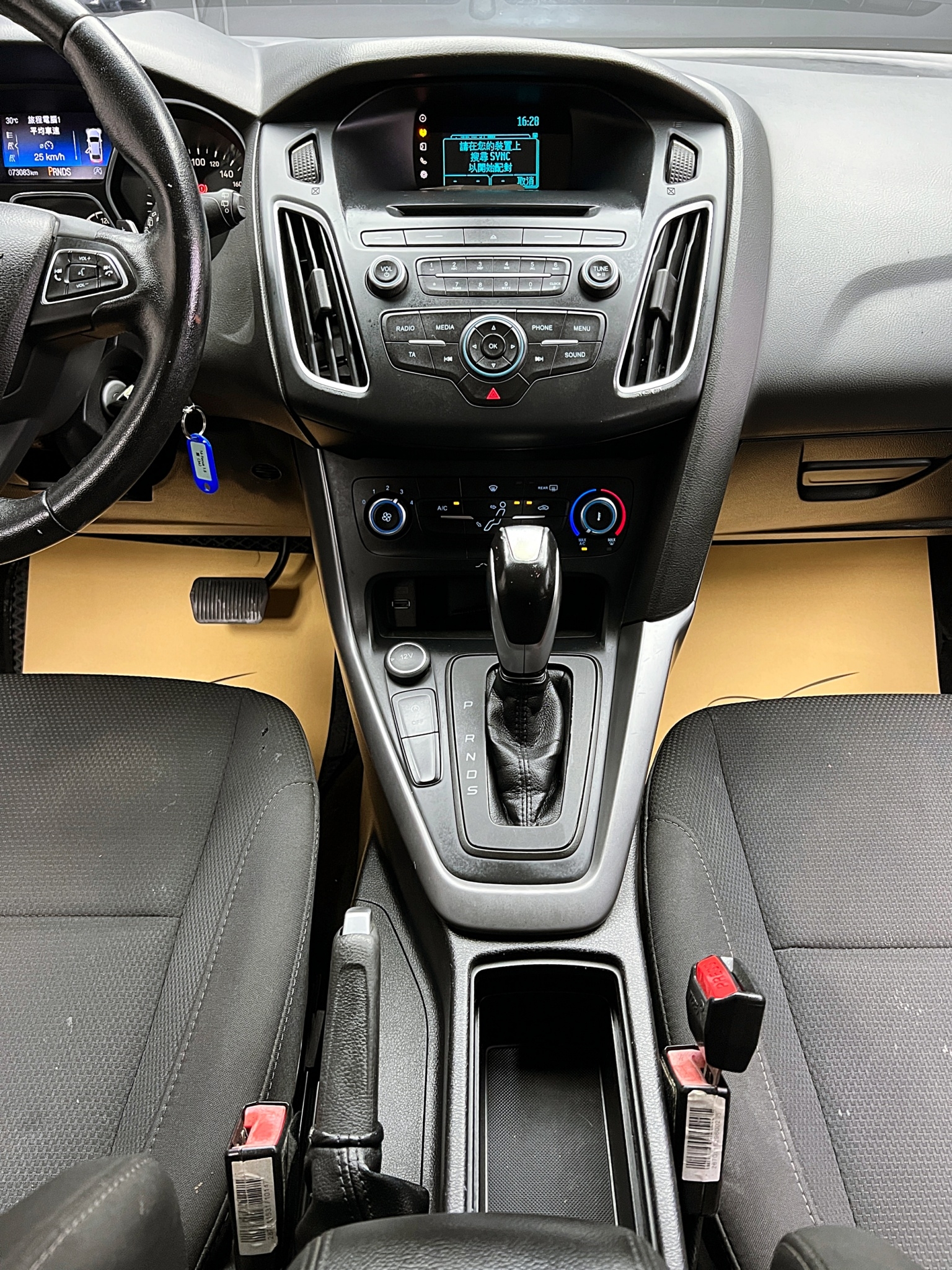 🔥2016 FORD Focus 5D EcoBoost 180 汽油時尚型 🔥(034)【 阿龍中古車 0968-691-205】元禾國際 新北最大車庫 實車實價 認證車  第4張相片