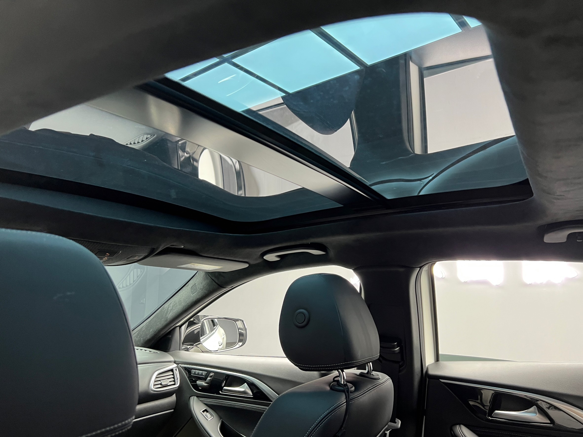 🔥2018 Infiniti Q30 ACC 跟車 環景 全景天窗 雙生車 🔥(131)【 阿龍中古車 0968-691-205】元禾國際 新北最大車庫 實車實價 認證車  第9張相片
