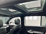 🔥2020 X247 Benz GLB250 4Matic 消光白貼膜 虛擬座艙 全景天窗 跟車 環景 氛圍燈 迎賓燈 直瀑式造型水箱 自動停車🔥(009【 阿龍中古車 0968-691-205】元禾國際 新北最大車庫 實車實價 認證車  第9張縮圖