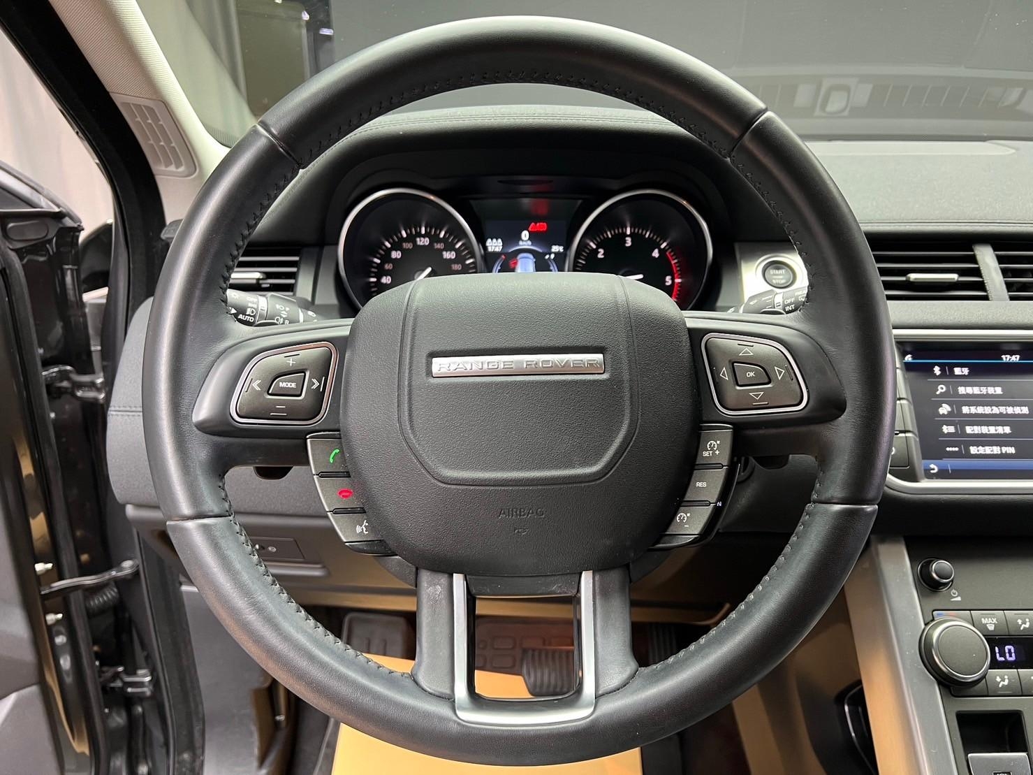 🔥2018式 荒原路華 Land Rover Range Rover Evoque 5D TD4 SE 柴油 四驅 🔥(133)【 阿龍中古車 0968-691-205】元禾國際 新北最大車庫 實車實價 認證車  第5張相片