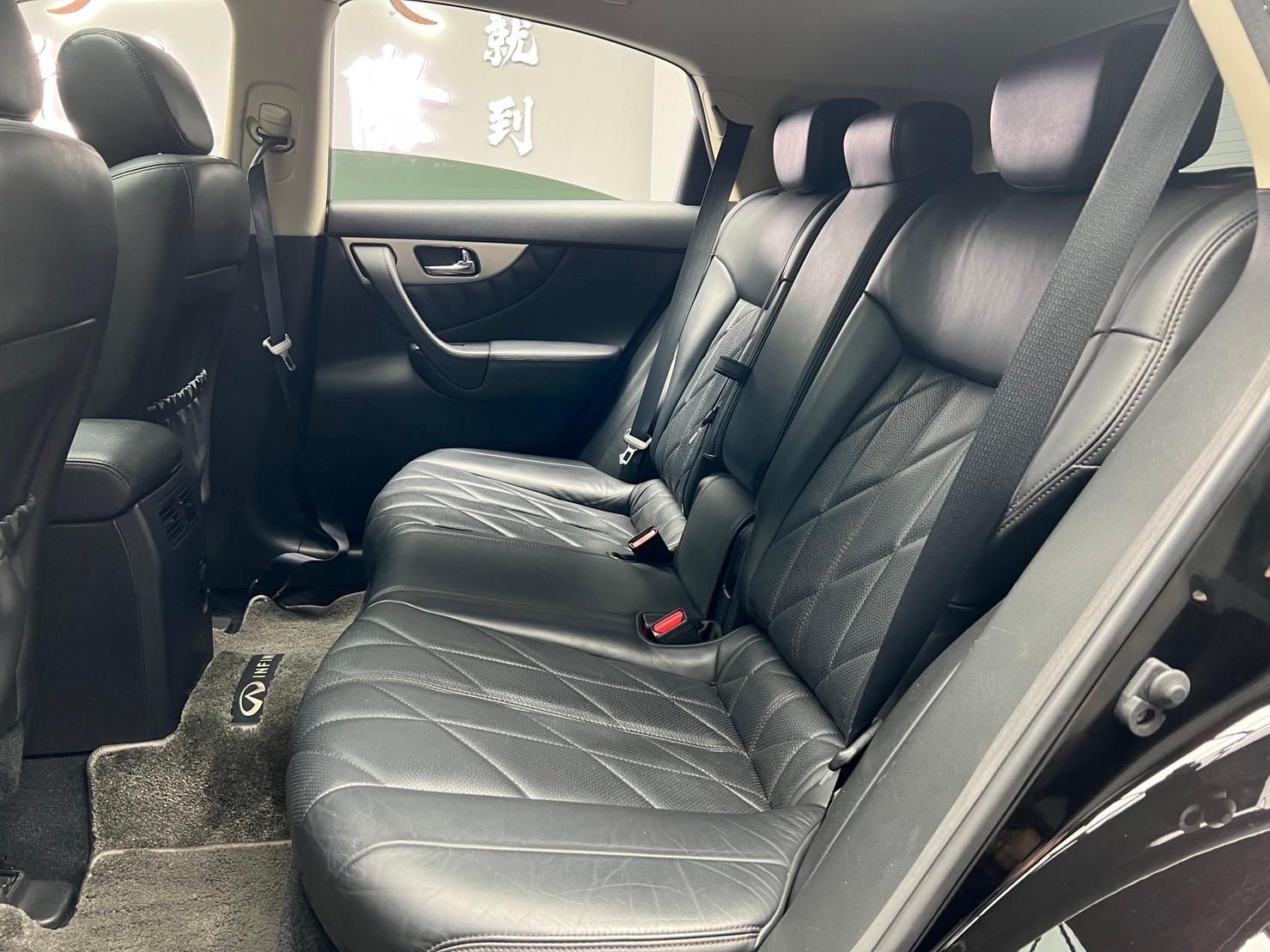 🔥2012 Infiniti FX35 四驅 BOSE 音響 雙前電冷熱椅 🔥(080)【 阿龍中古車 0968-691-205】元禾國際 新北最大車庫 實車實價 認證中古車  第9張相片