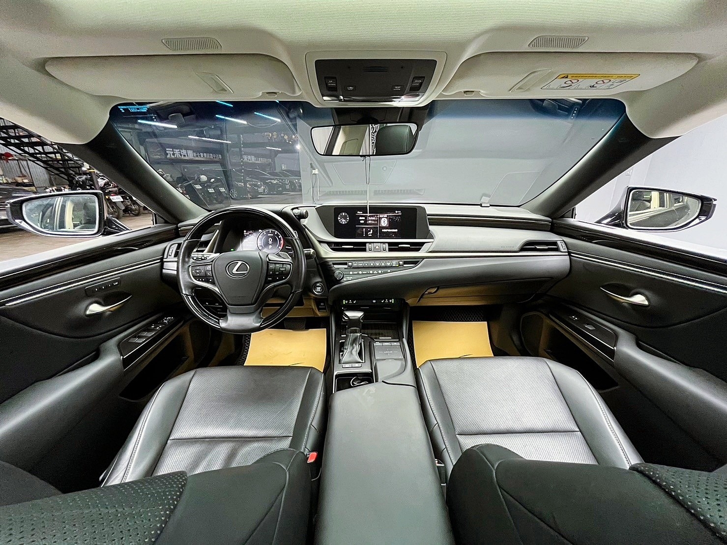 2019式 Lexus ES250 ACC跟車 盲點偵測 電動冷熱椅 新款直瀑式水箱 ❗️171【 阿龍中古車 0968-691-205】元禾國際 新北最大車庫 實車實價 認證車  第6張相片