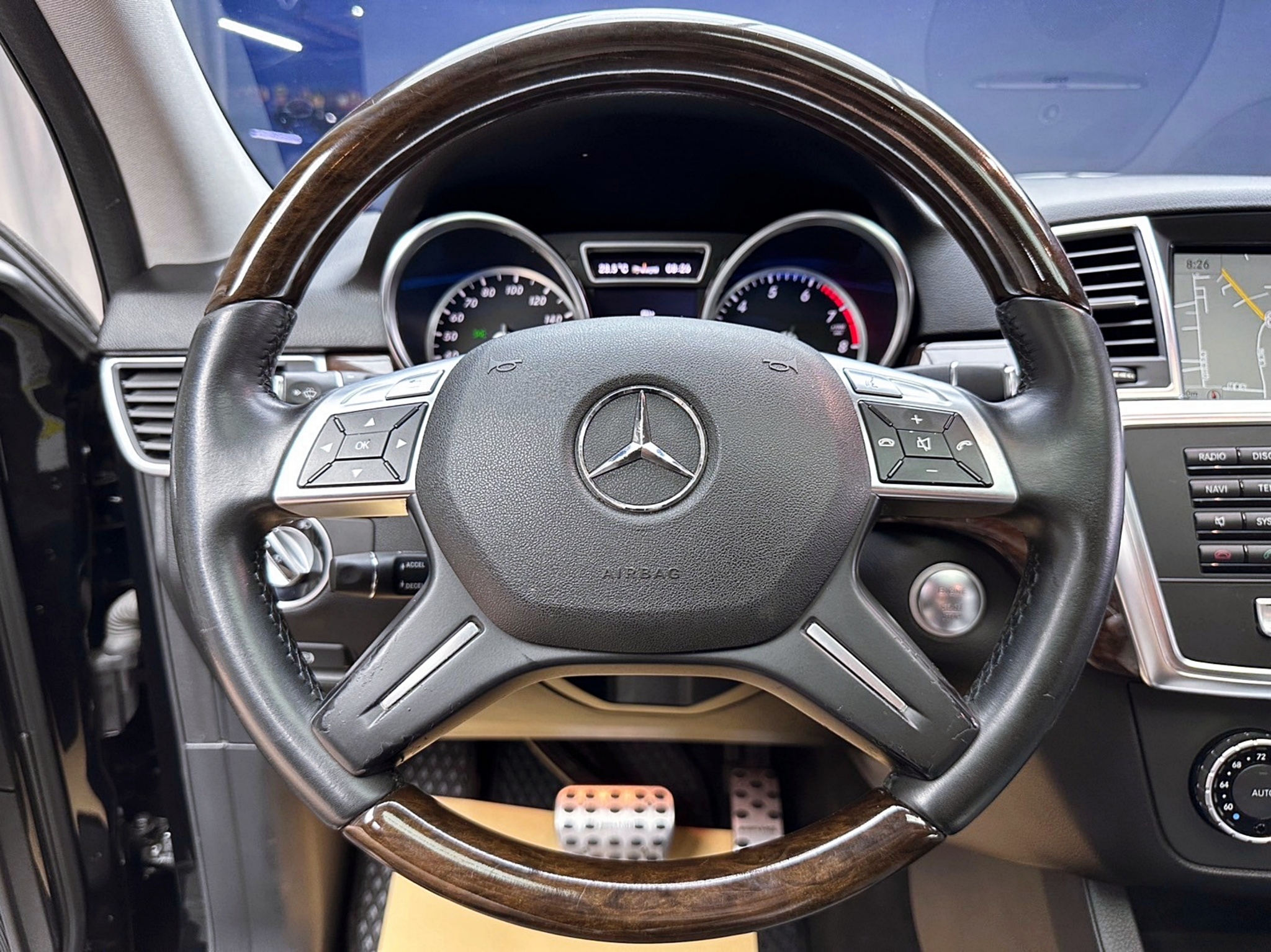 2013 BENZ ML350 4MATIC W166 天窗 電熱椅 低里程 ❗️(226)【 阿龍中古車 0968-691-205】元禾國際 新北最大車庫 實車實價 認證車  第5張相片