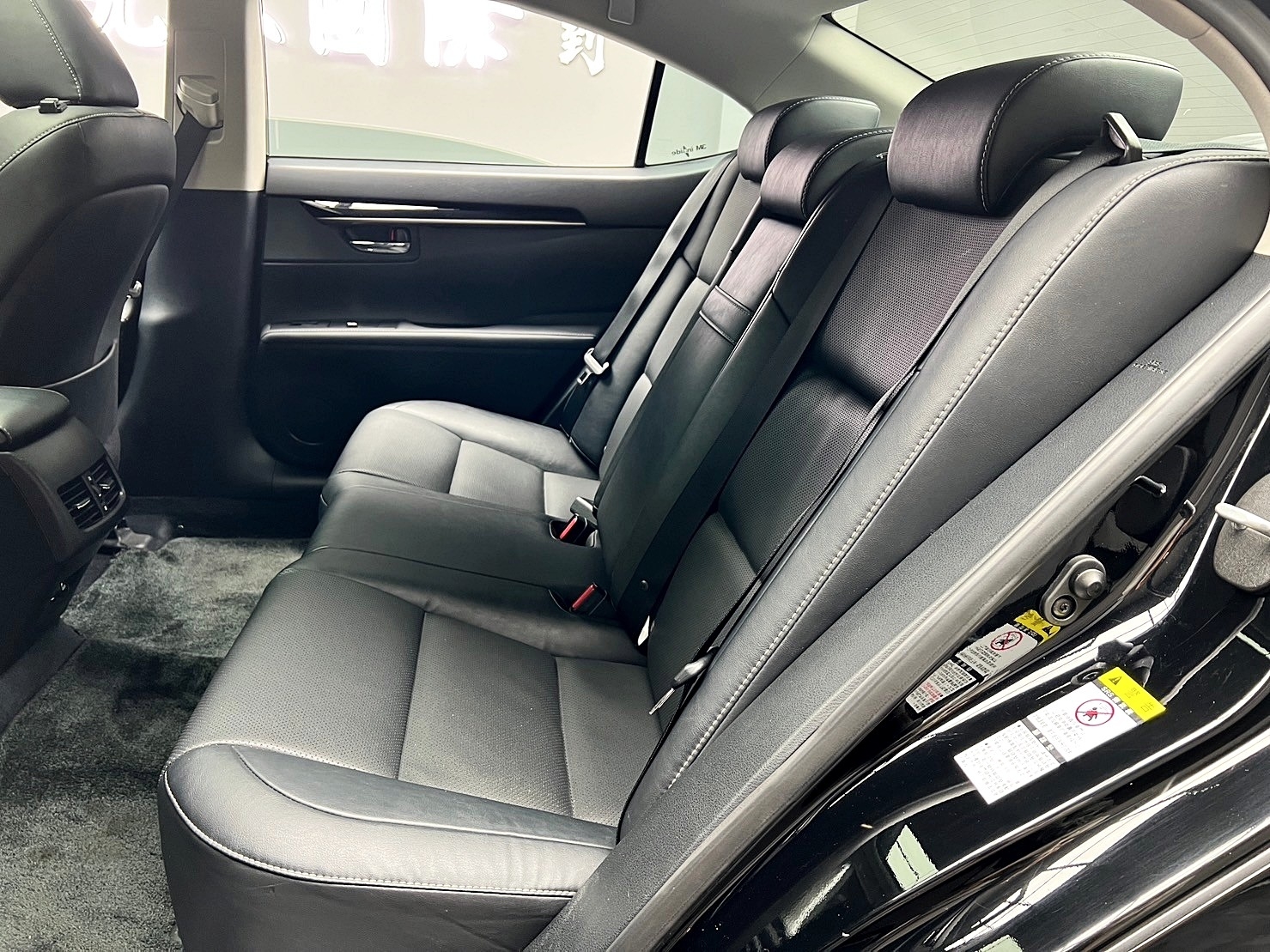 2015 Lexus ES250 2.5 豪華版 天窗 雙前電動椅 ❗️(184)【 阿龍中古車 0968-691-205】元禾國際 新北最大車庫 實車實價 認證車  第9張相片