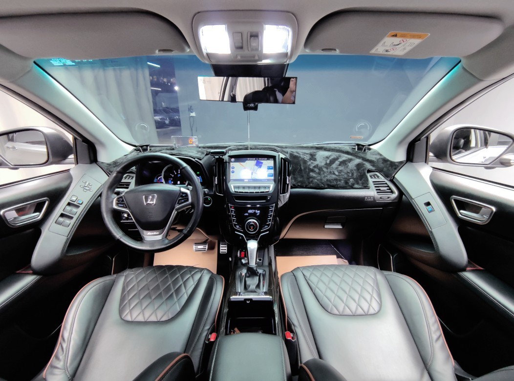 2016 LUXGEN U6 Turbo ECO Hyper 旗艦型 環景 胎壓顯示 納智捷 ❗️(103)【 阿龍中古車 0968-691-205】元禾國際 新北最大車庫 實車實價 認證車  第3張相片