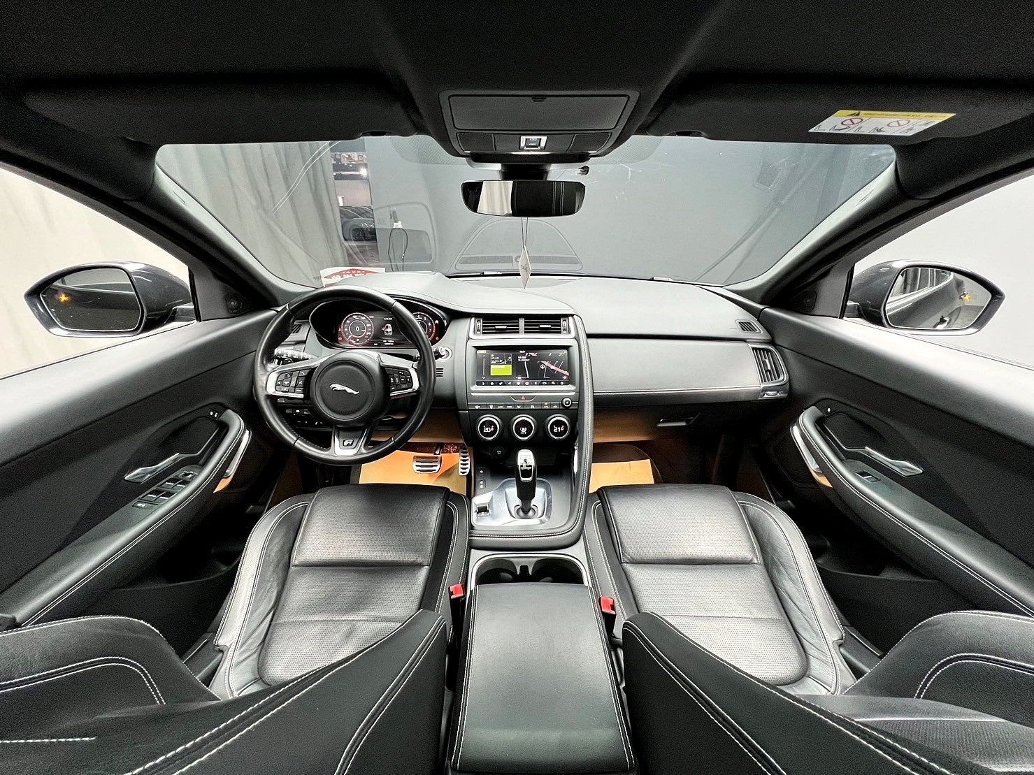2019式 Jaguar 捷豹 EPace P250 R-Dynamic S 四驅 跟車 環景 ❗️(260)【 阿龍中古車 0968-691-205】元禾國際 新北最大車庫 實車實價 認證車  第9張相片