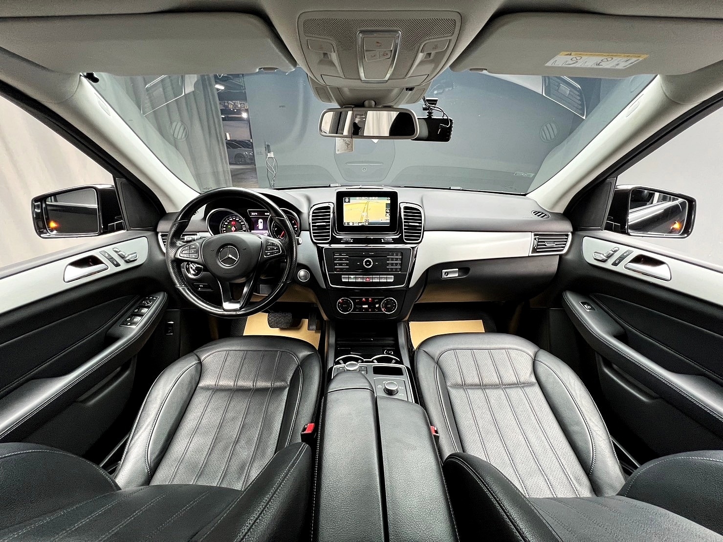 2018 GLE250d W166 Benz 4MATIC 柴油 四驅 魚眼頭燈 盲點 ❗️(197)【 阿龍中古車 0968-691-205】元禾國際 新北最大車庫 實車實價 認證車  第9張相片