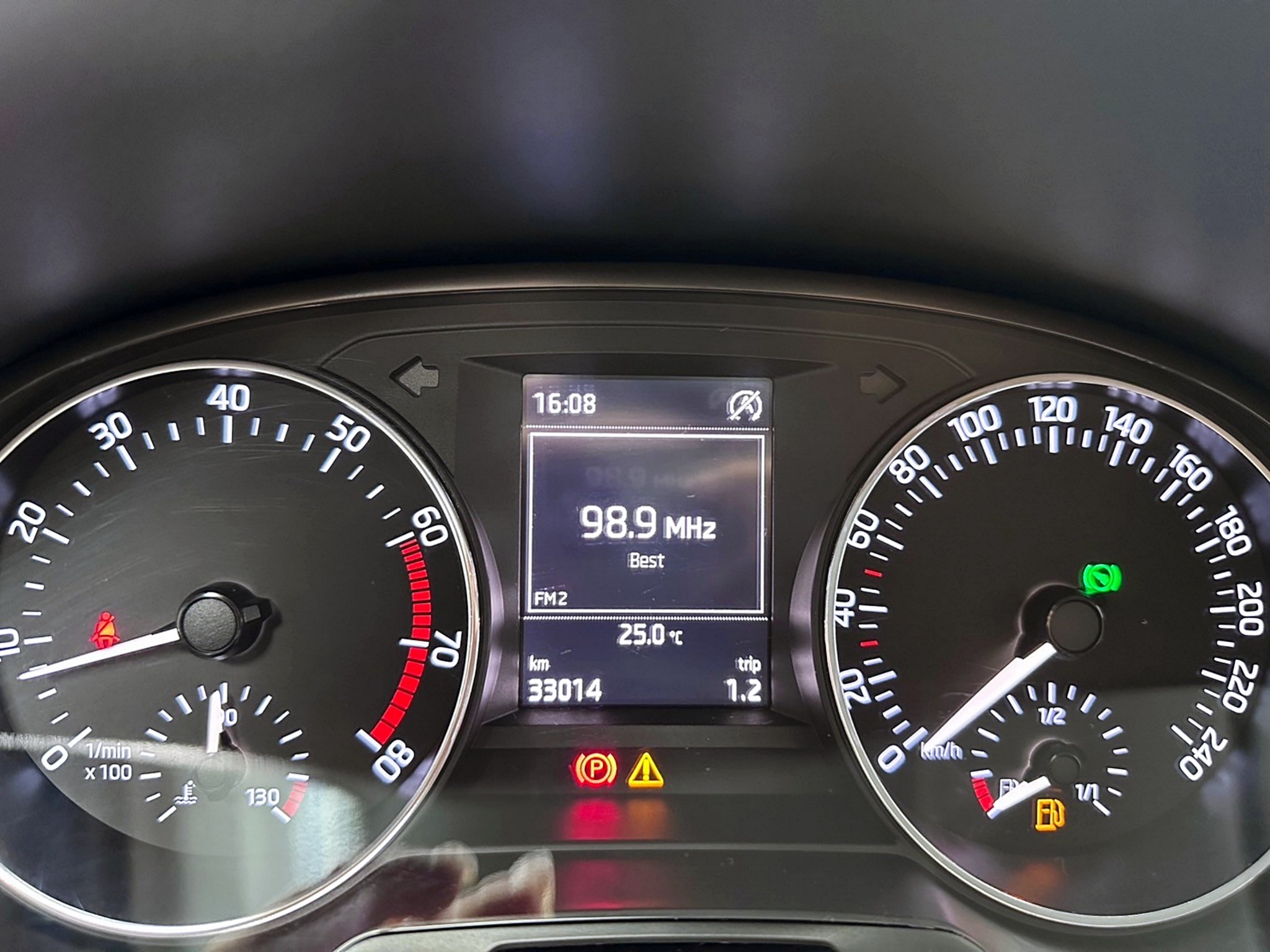 2015 Fabia (NEW) Style 超值5門經濟小掀背 ❗️(057)【 阿龍中古車 0968-691-205】元禾國際 新北最大車庫 實車實價 認證車  第6張相片
