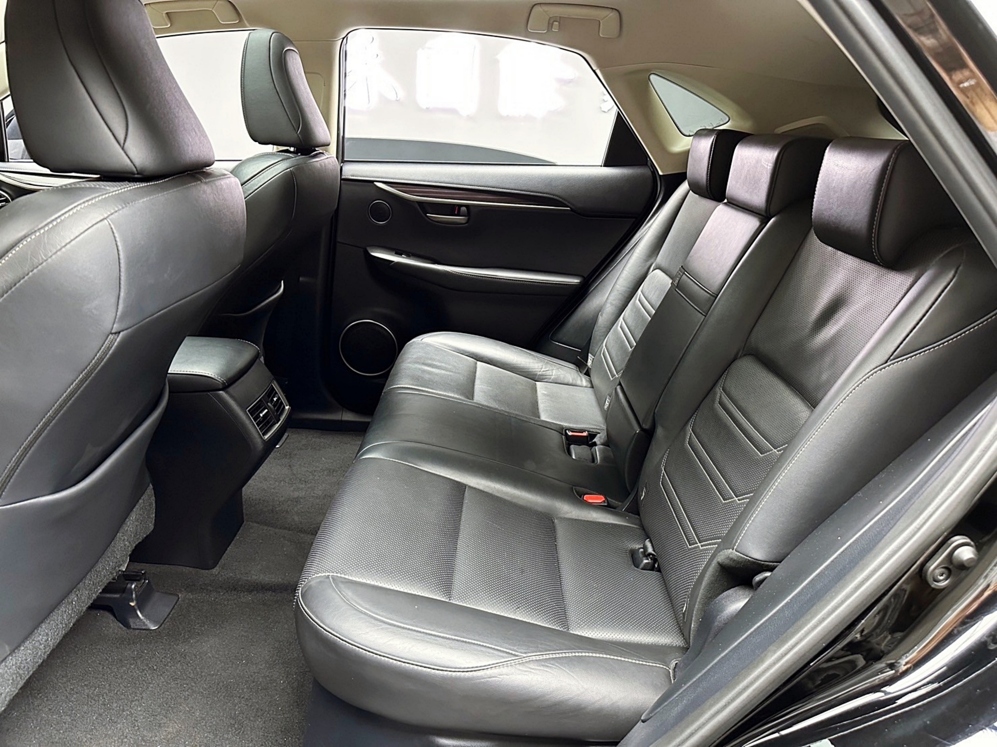 2015式 NX300h 旗艦版 環景 盲點偵測 ML音響 ❗️(178)【 阿龍中古車 0968-691-205】元禾國際 新北最大車庫 實車實價 認證車  第3張相片