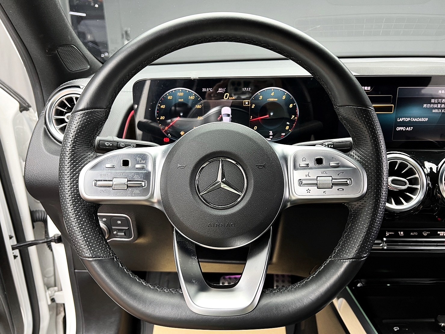 2021 Benz GLB200 七人座 雙液晶螢幕 ACC跟車 環景 新車保固 ❗️(192)【 阿龍中古車 0968-691-205】元禾國際 新北最大車庫 實車實價 認證車  第5張相片