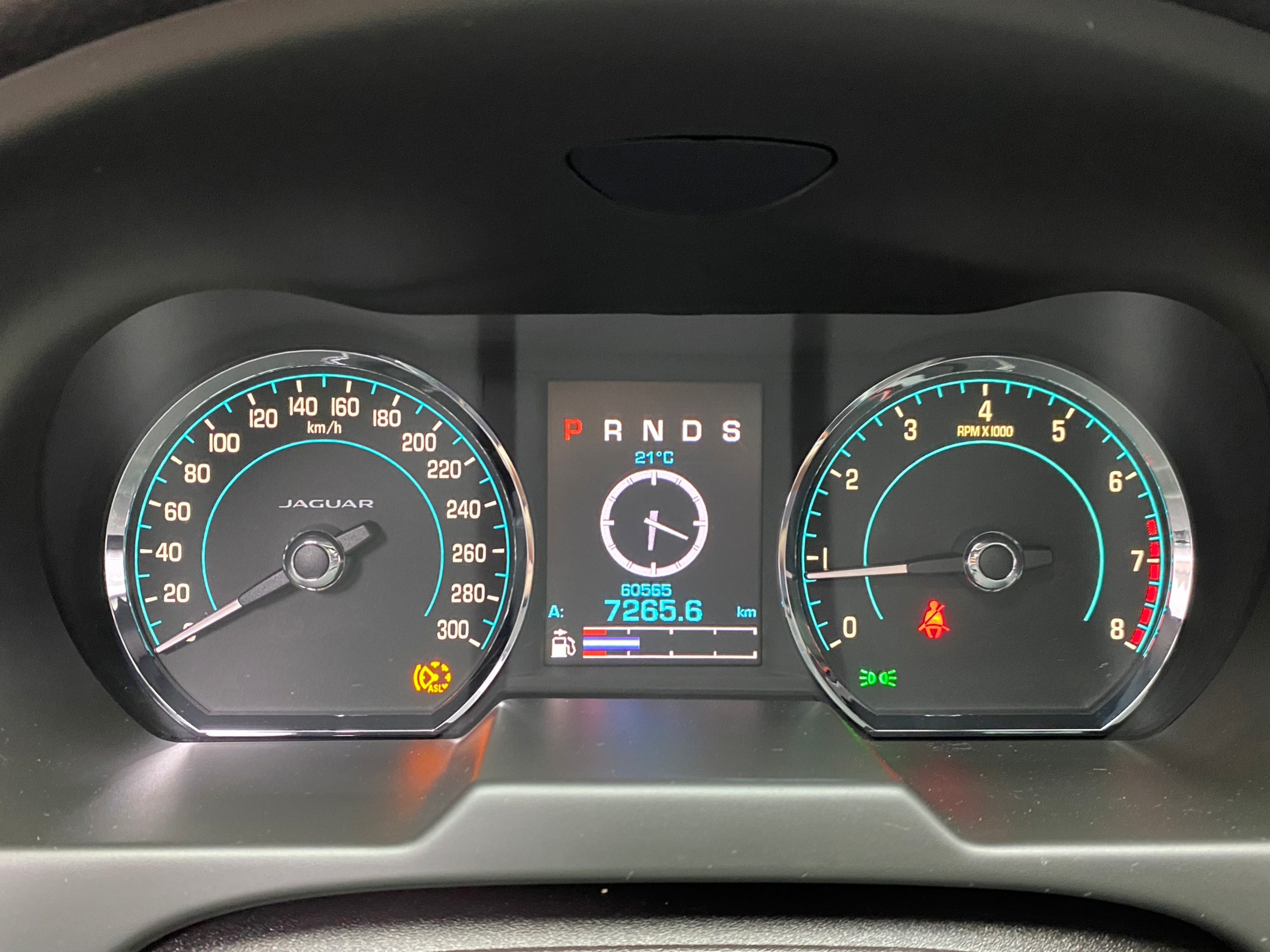2014 Jaguar XF Luxury 天窗 電動椅 Meridian 音響 ❗️(092)【 阿龍中古車 0968-691-205】元禾國際 新北最大車庫 實車實價 認證車  第6張相片