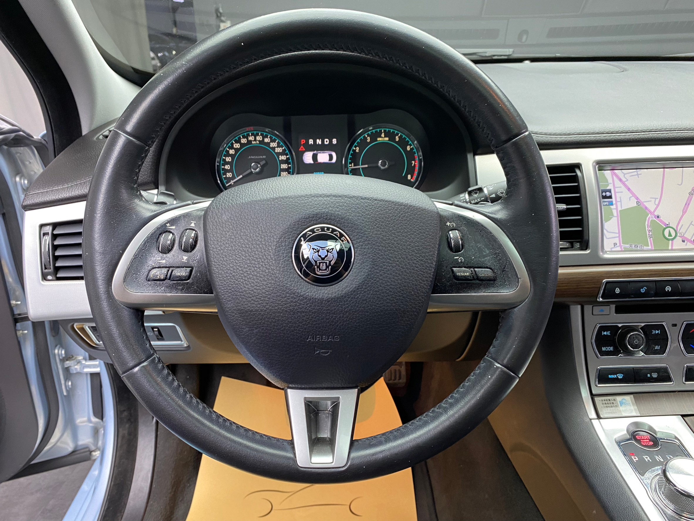 2014 Jaguar XF Luxury 天窗 電動椅 Meridian 音響 ❗️(092)【 阿龍中古車 0968-691-205】元禾國際 新北最大車庫 實車實價 認證車  第9張相片