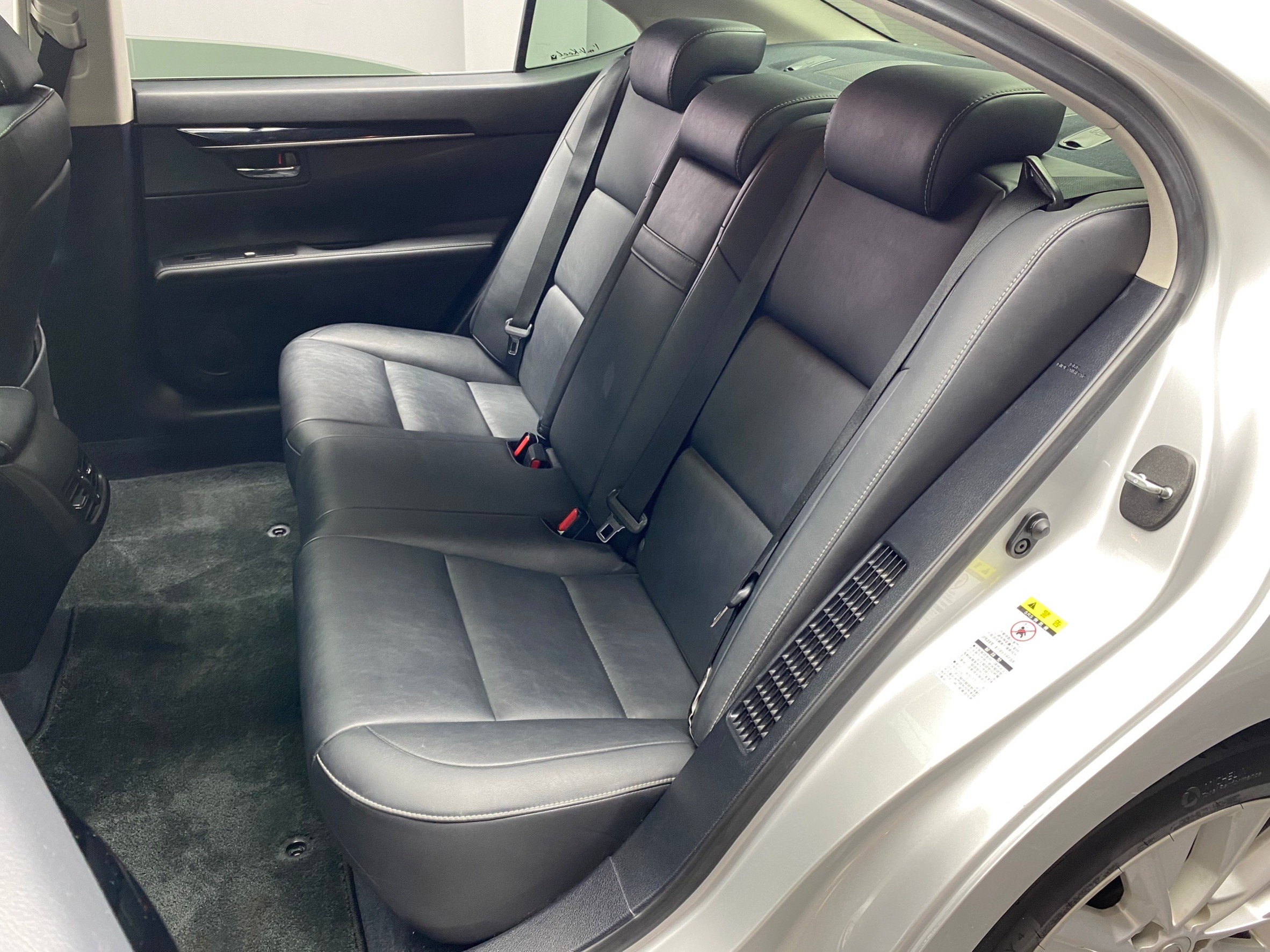 2014 LEXUS ES300h 豪華版 天窗 電動椅 便宜 油電車 ❗️(116)【 阿龍中古車 0968-691-205】元禾國際 新北最大車庫 實車實價 認證車  第9張相片