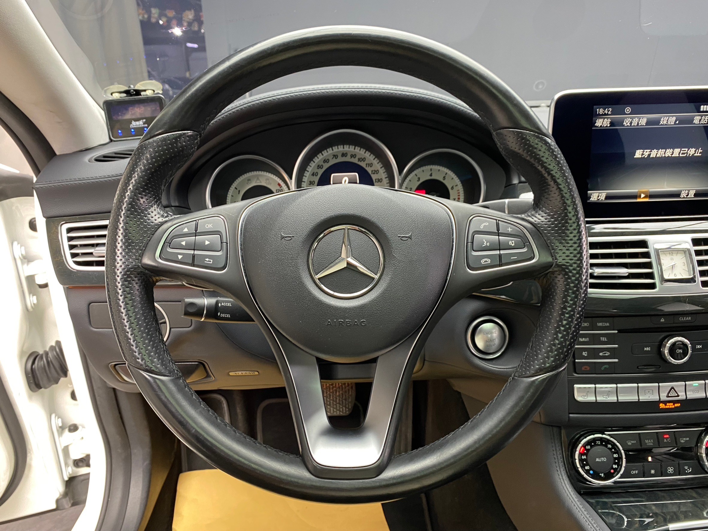 2016 CLS400 AMG 冷熱椅 HK 賓士 四驅 霸氣轎跑 ❗️(169)【 阿龍中古車 0968-691-205】元禾國際 新北最大車庫 實車實價 認證車  第4張相片
