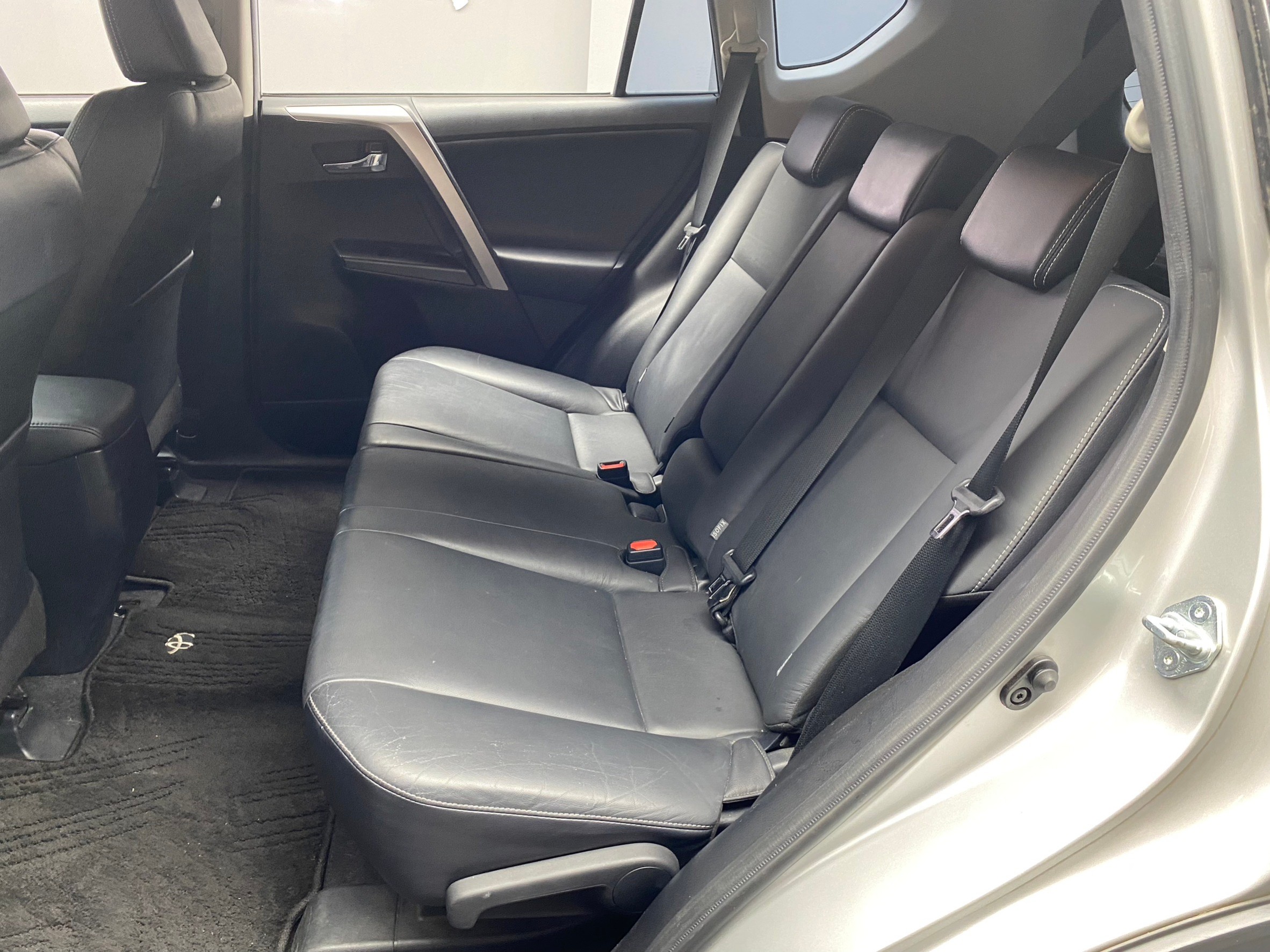 2016式 RAV4 豪華版 小改後LED 電尾門 電動椅 ❗️(193)【 阿龍中古車 0968-691-205】元禾國際 新北最大車庫 實車實價 認證車  第2張相片