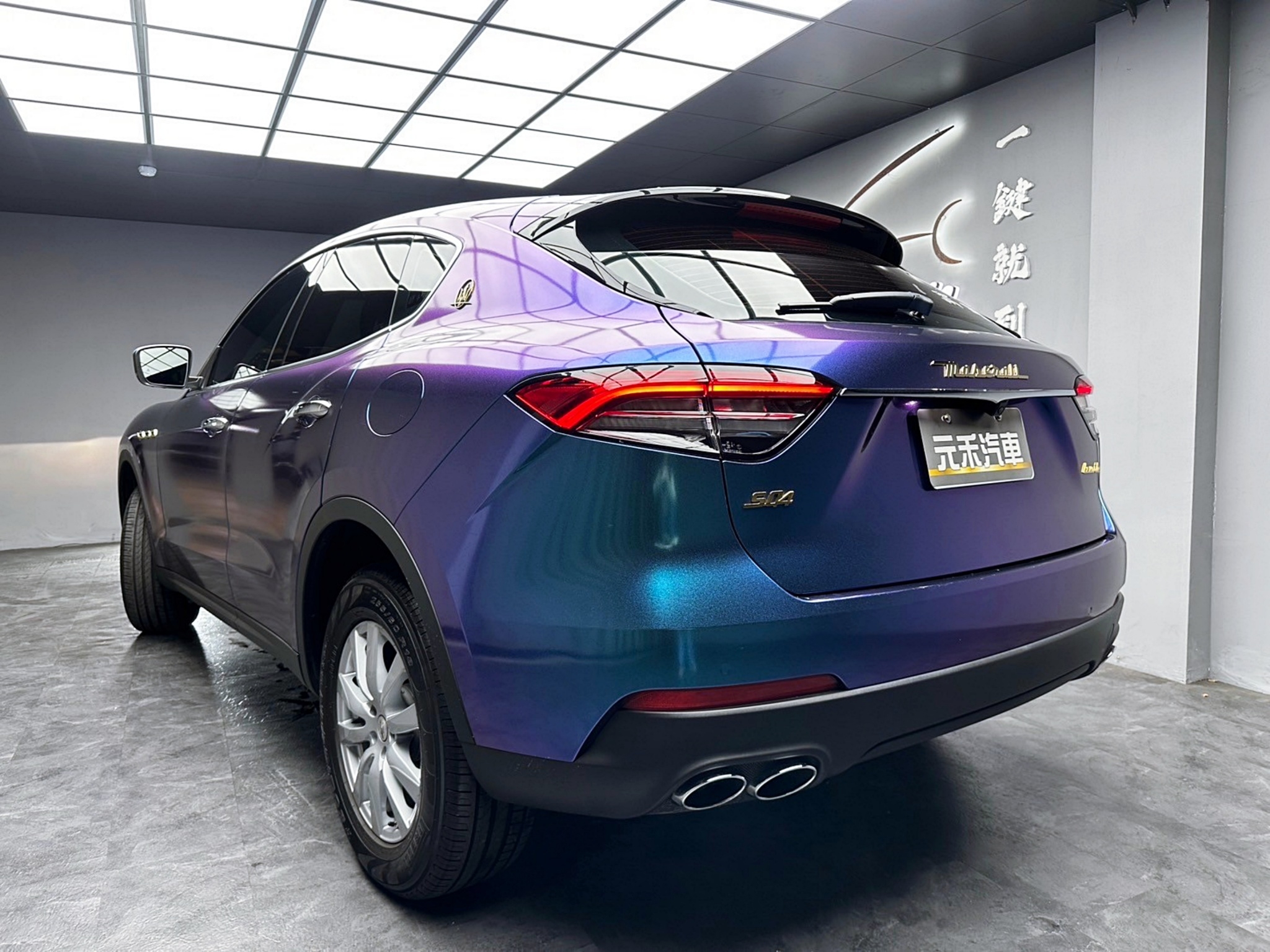 2021式 Levante Elite 3.0 特殊色包膜 新款尾燈 瑪莎拉蒂 Maserati 豪華四驅運動跑旅 ❗️(256)【 阿龍中古車 0968-691-205】元禾國際 新北最大車庫 實車實價 認證車  第2張相片