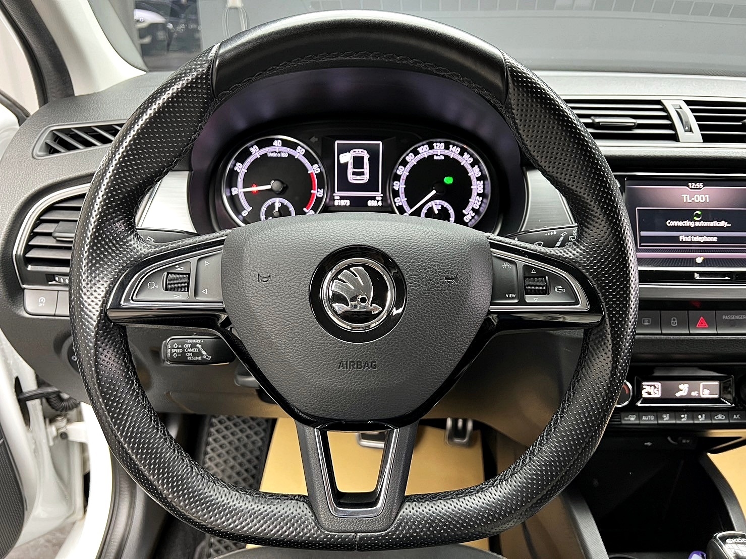2019 Fabia Combi ACC跟車 盲點 CarPlay 平把方向盤 省油稅 五門 掀背 ❗️(192)【 阿龍中古車 0968-691-205】元禾國際 新北最大車庫 實車實價 認證車  第4張相片