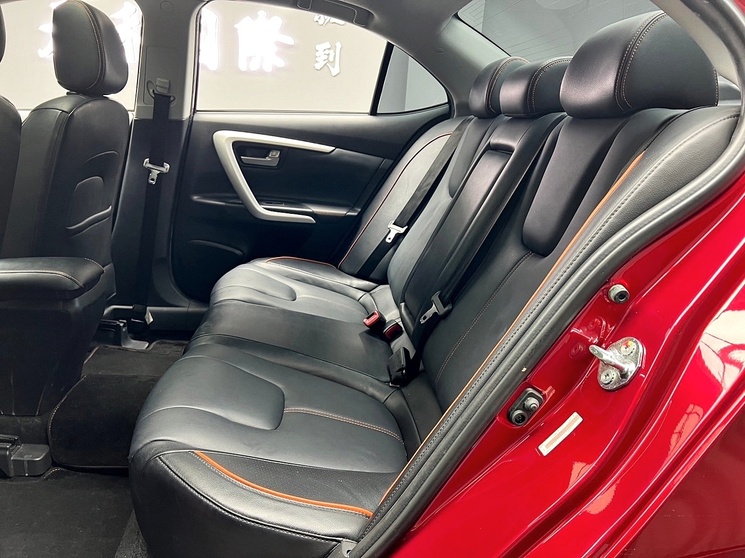 2017 Grand Lancer 天窗 旗艦型 18吋鋁圈 便宜 好開 代步車 ❗️(156)【 阿龍中古車 0968-691-205】元禾國際 新北最大車庫 實車實價 認證車  第2張相片