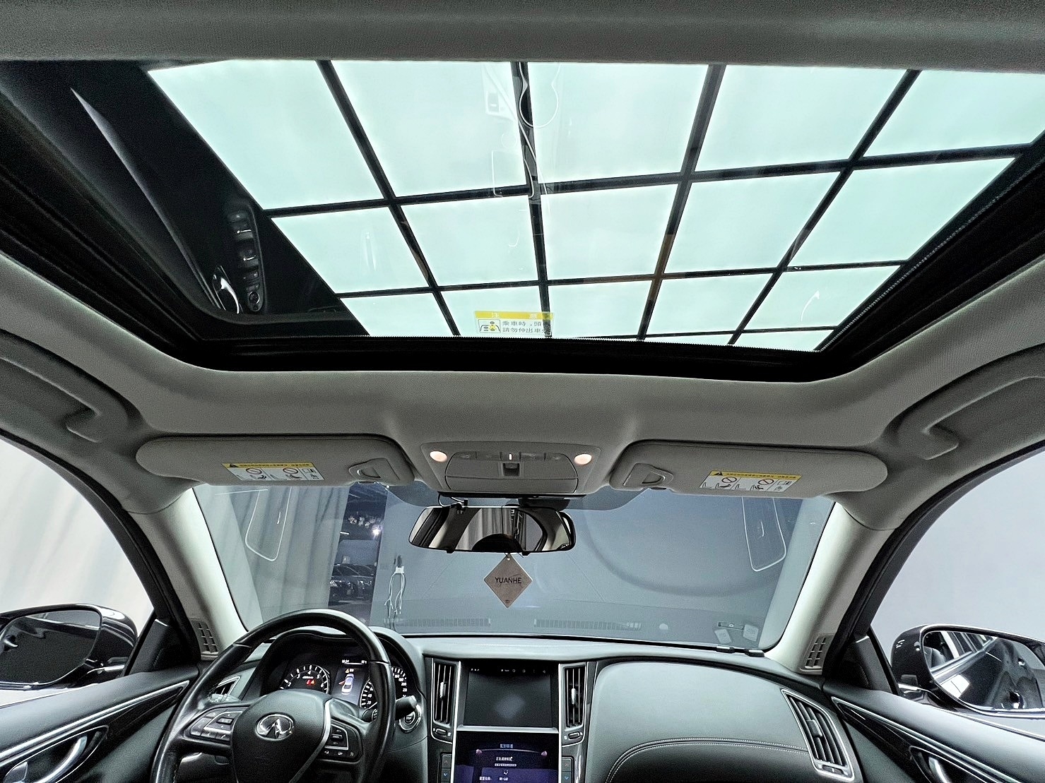 2018式 Infiniti Q50 豪華款 安卓機 前後保桿小改 ❗️(125)【 阿龍中古車 0968-691-205】元禾國際 新北最大車庫 實車實價 認證車  第4張相片
