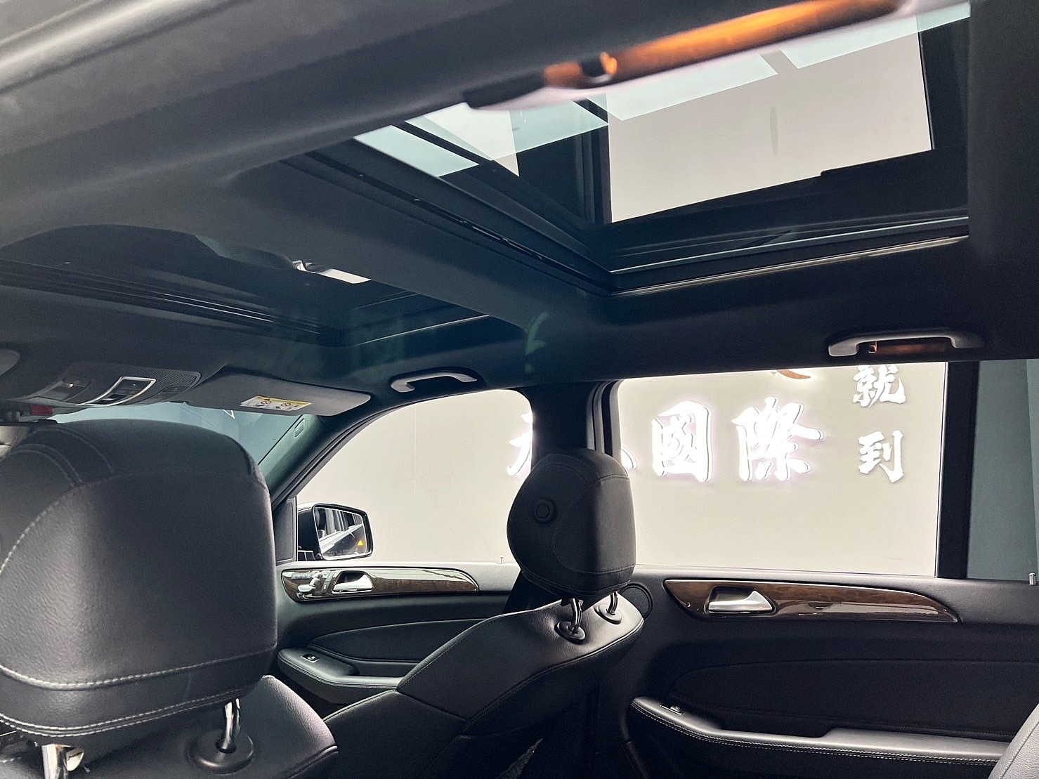 2017 Benz GLS450 4MATIC X166 正 七人座 四驅 霸氣休旅 ❗️(042)【 阿龍中古車 0968-691-205】元禾國際 新北最大車庫 實車實價 認證車  第4張相片