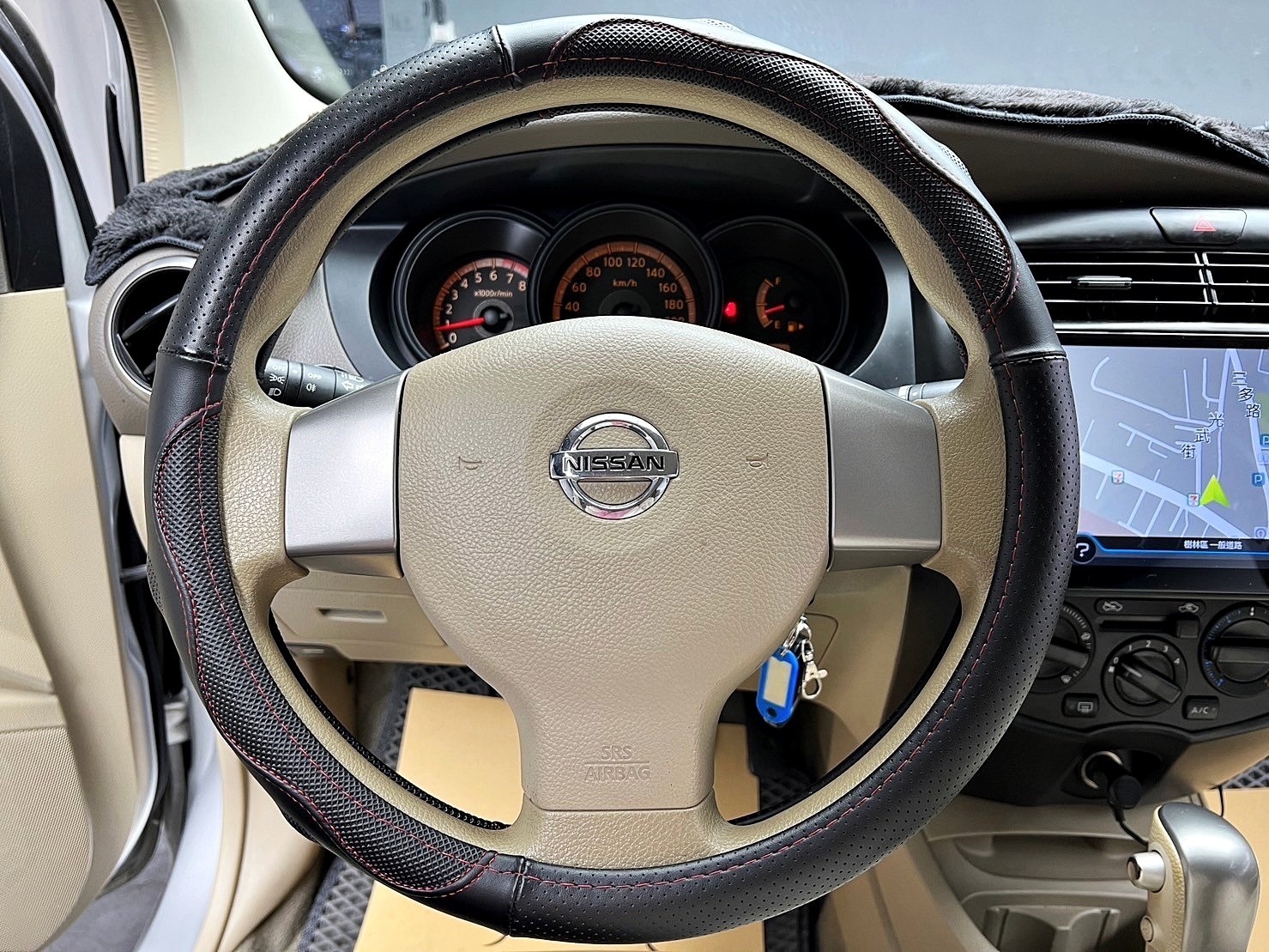2010 Livina B版 升級安卓機 超便宜 代步車 ❗️(194)【 阿龍中古車 0968-691-205】元禾國際 新北最大車庫 實車實價 認證車  第3張相片