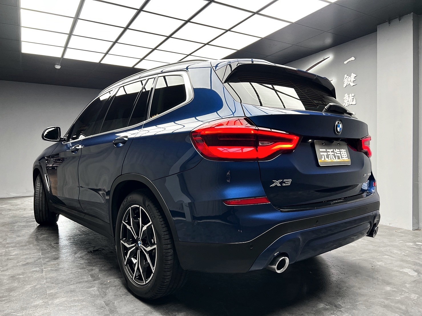 2020式 總代理 G01 BMW X3 xDrive20i 5AT 跟車 環景 小改款尾燈 19吋 Y幅式 雙色鋁圈 ❗️(223)【 阿龍中古車 0968-691-205】元禾國際 新北最大車庫 實車實價 認證車  第4張相片