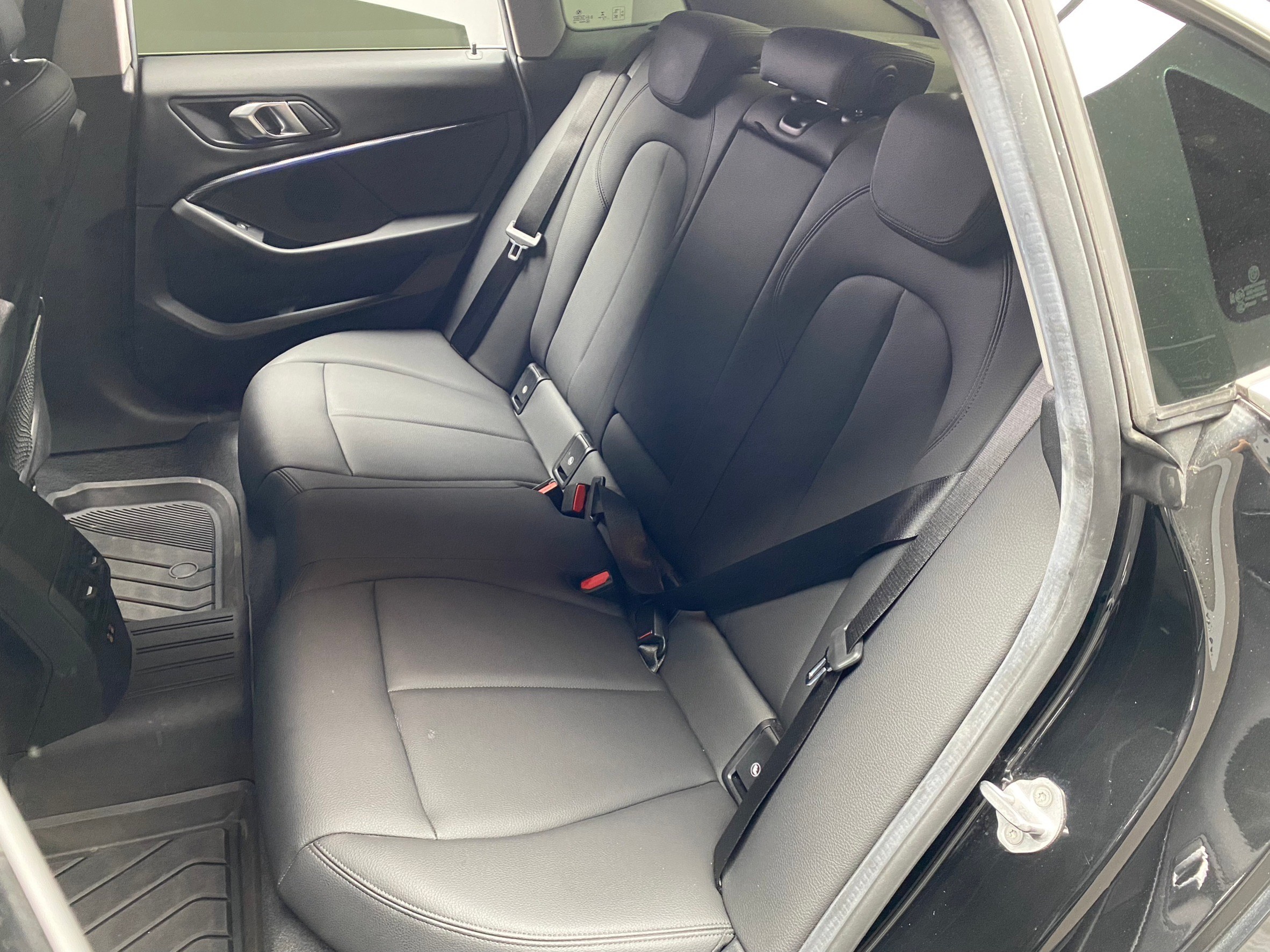 2021式 BMW 218i GC 5AT 駕駛輔助 ACC 跟車 帥氣 斜背轎跑 F44 Gran Coupe ❗️(126)【 阿龍中古車 0968-691-205】元禾國際 新北最大車庫 實車實價 認證車  第3張相片