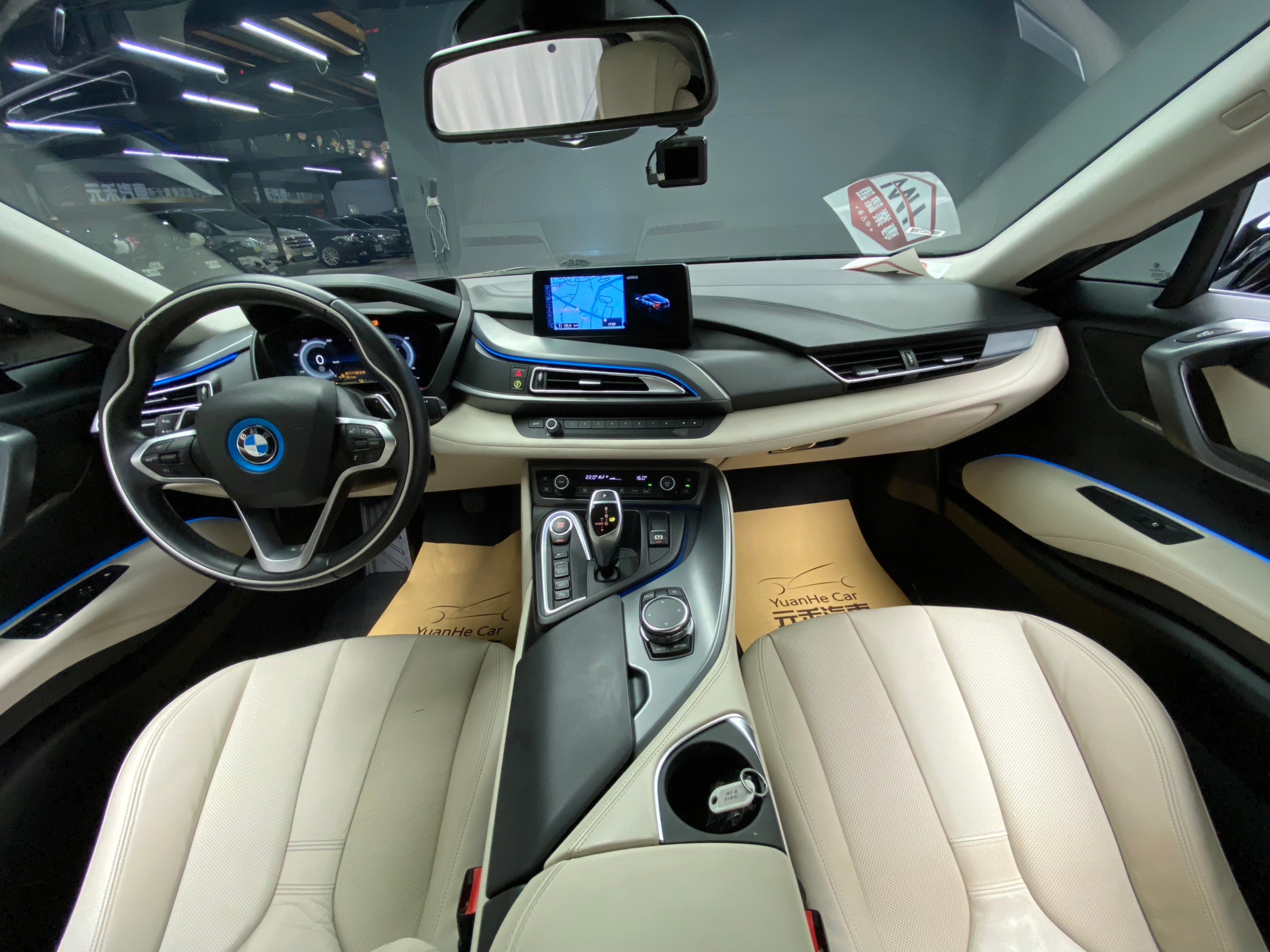 2016 BMW i8 Coupe 雙門 性能 跑車 霸氣 上掀式車門 白內室 HK 低里程 油電 ❗️(024)【 阿龍中古車 0968-691-205】元禾國際 新北最大車庫 實車實價 認證車  第8張相片