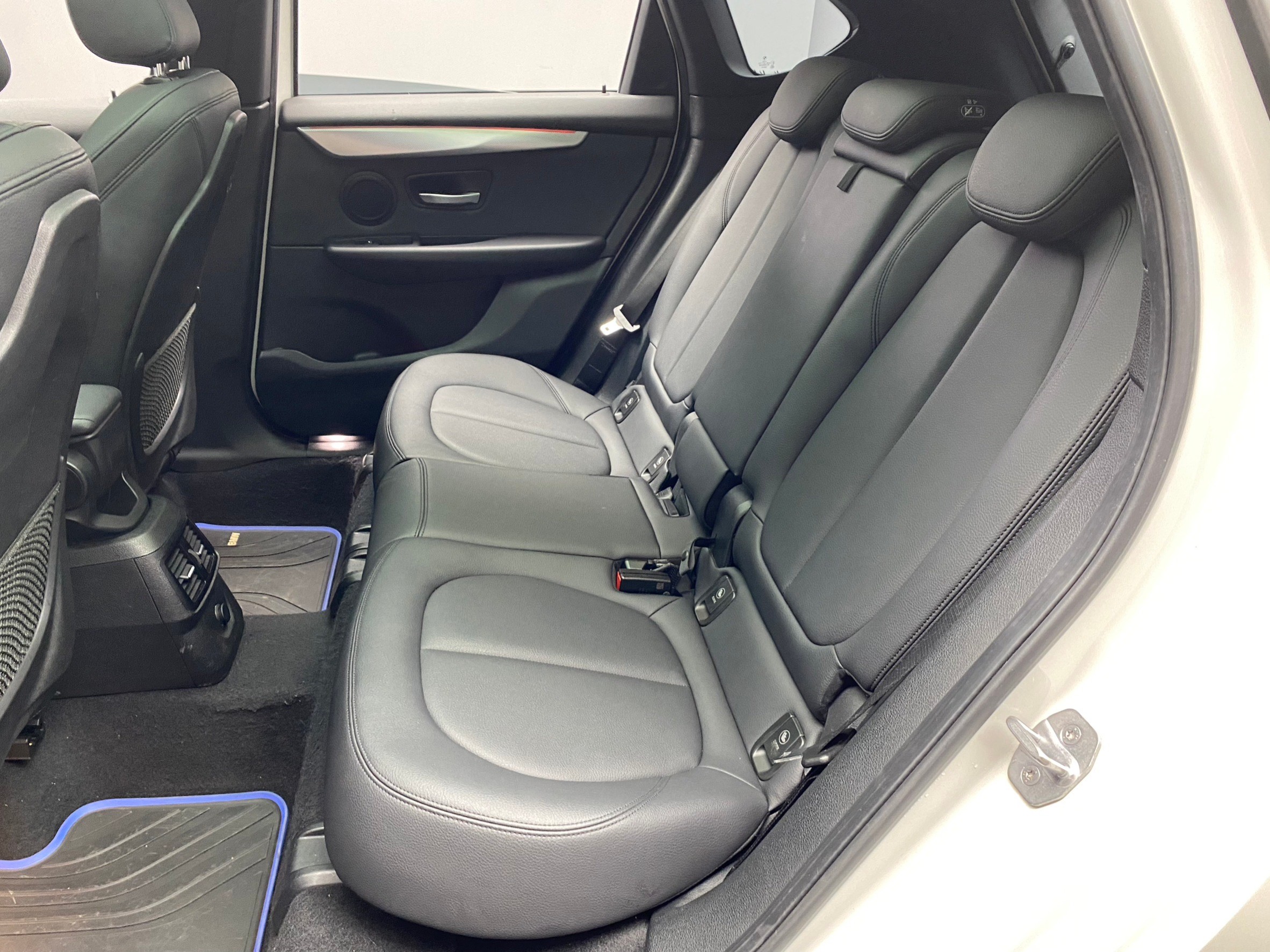 2015 F45 BMW 225i AT Sport M版 外觀套件 ❗️(134)【 阿龍中古車 0968-691-205】元禾國際 新北最大車庫 實車實價 認證車  第2張相片