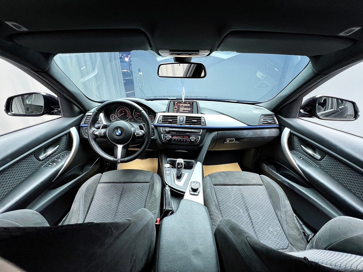 2014式 BMW F30 320i M Sport 熱血跑格 超高CP值 ❗️(010)【 阿龍中古車 0968-691-205】元禾國際 新北最大車庫 實車實價 認證車  第6張相片