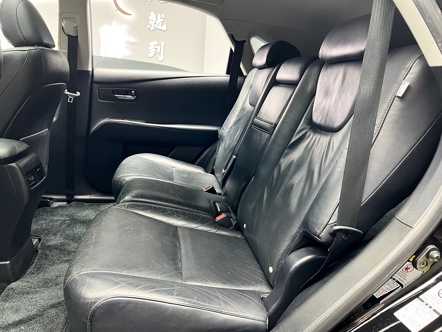 2014 Lexus RX270 頂級版 雙電動椅 天窗 電尾門 高妥善率 ❗️(150)【 元禾國際 阿龍店長 0968-691-205】元禾國際 新北最大車庫 實車實價 認證車  第4張相片