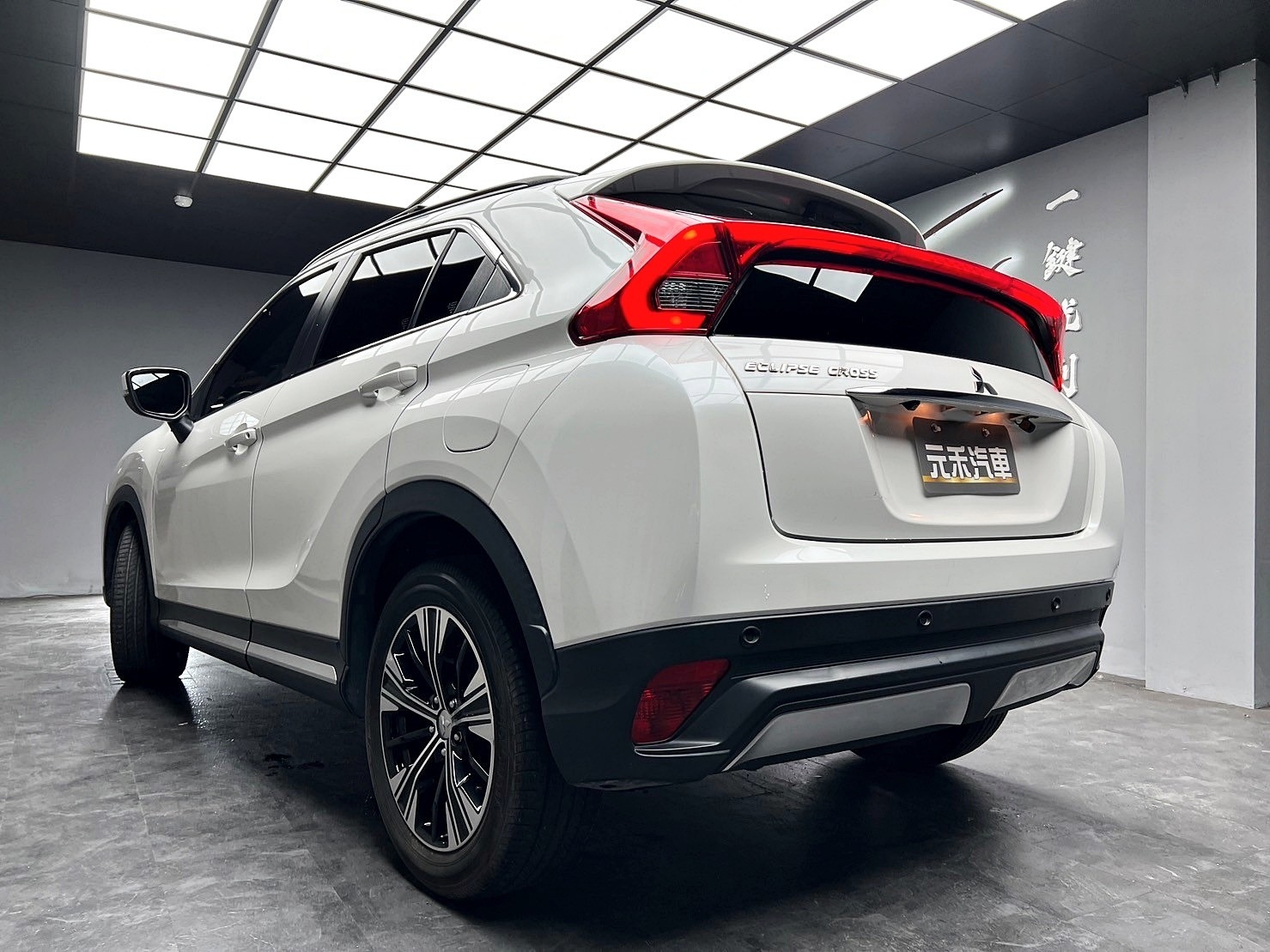 2019 日蝕 Eclipse Cross 跟車/電尾門/高CP值❗️(058)【 元禾國際 阿龍店長 0968-691-205】元禾國際 新北最大車庫 實車實價 認證車  第3張相片