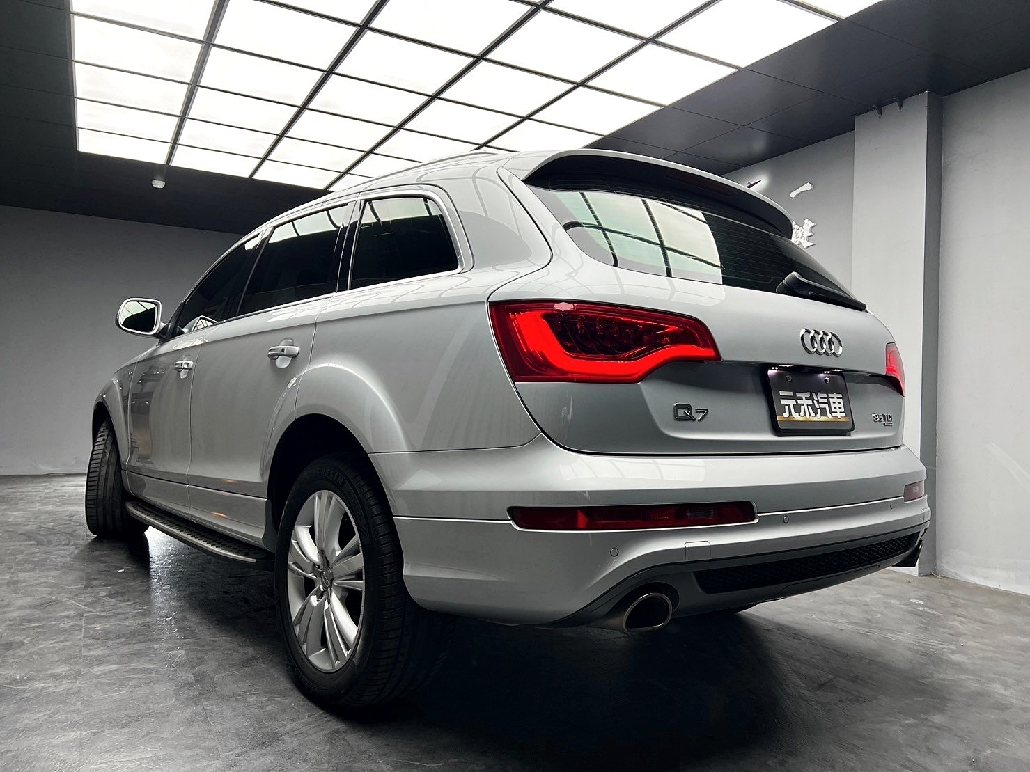 2015 Audi Q7 35 TDI quattro High 柴油 四驅 七人座 電尾門 BOSE音響 ❗️(093)【 元禾國際 阿龍店長 0968-691-205】元禾國際 新北最大車庫 實車實價 認證車  第3張相片