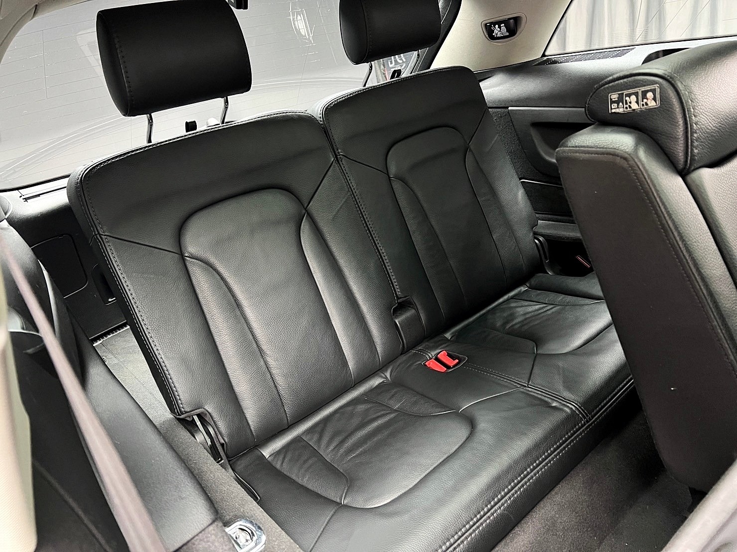 2015 Audi Q7 35 TDI quattro High 柴油 四驅 七人座 電尾門 BOSE音響 ❗️(093)【 元禾國際 阿龍店長 0968-691-205】元禾國際 新北最大車庫 實車實價 認證車  第6張相片